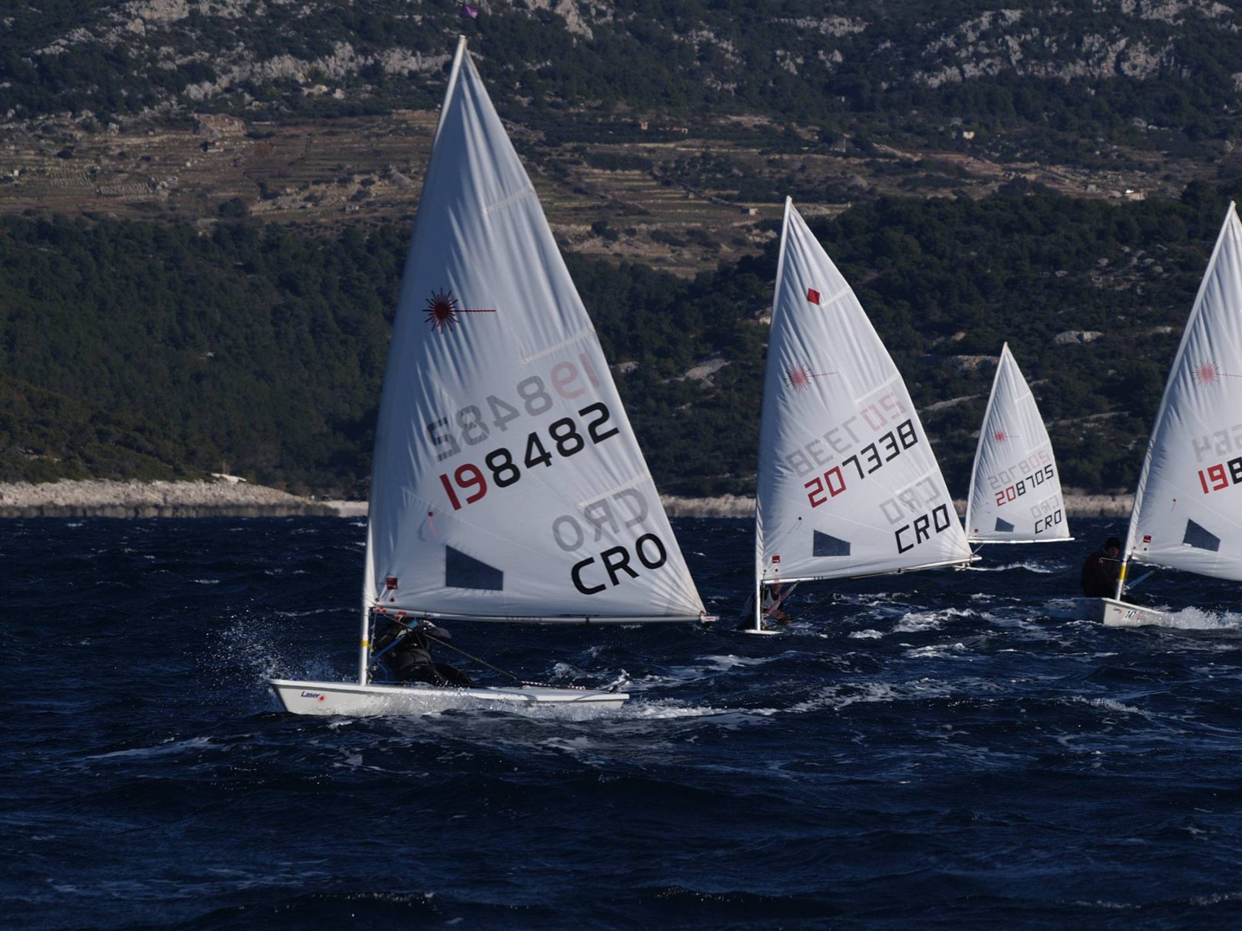40. Međunarodna novogodišnja regata, Hvar, prosinac 2016. — fotografija 18 od 66