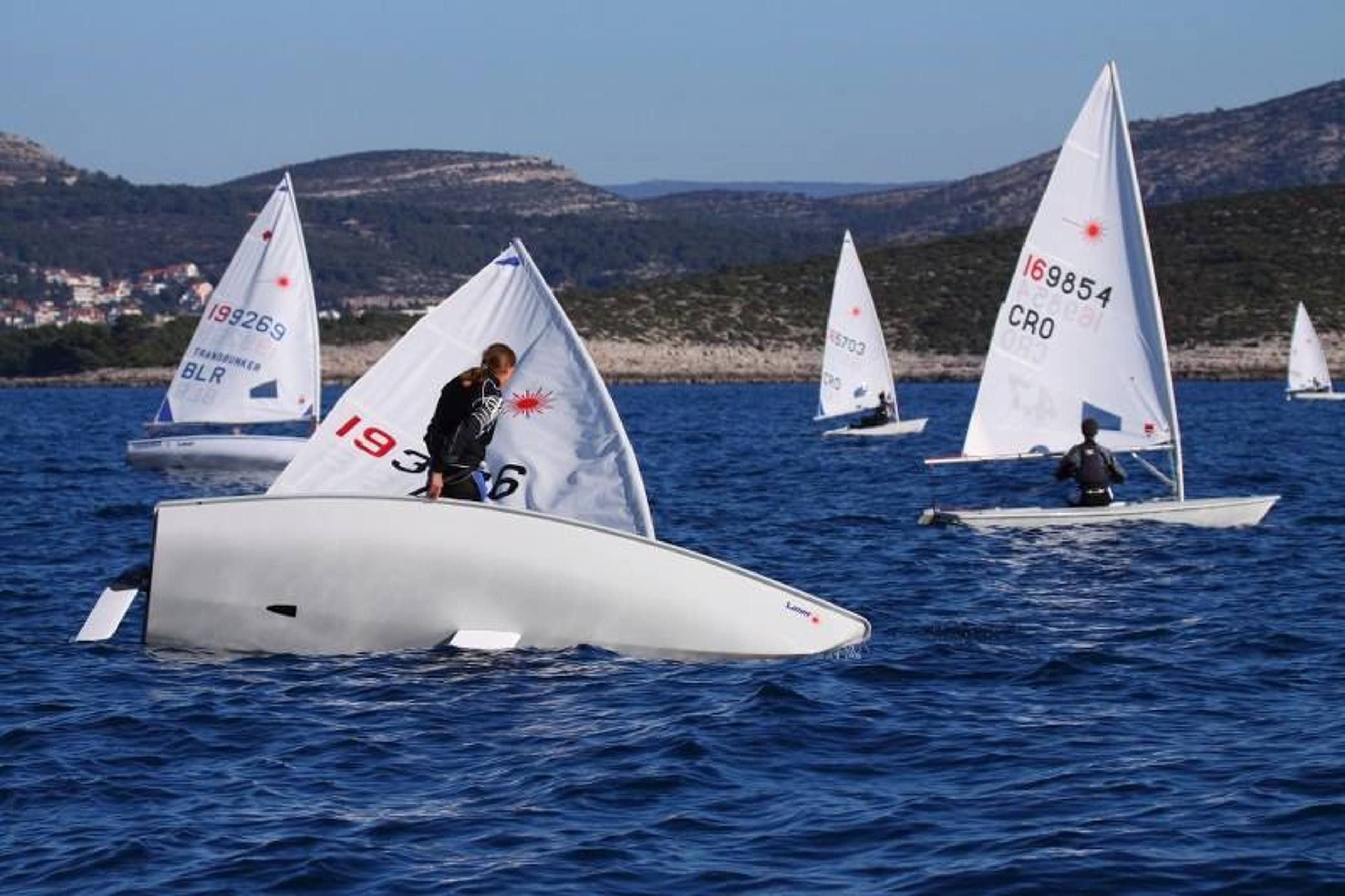 35. Međunarodna novogodišnja regata — FotoFot, Hvar, prosinac 2011. — fotografija 5 od 35