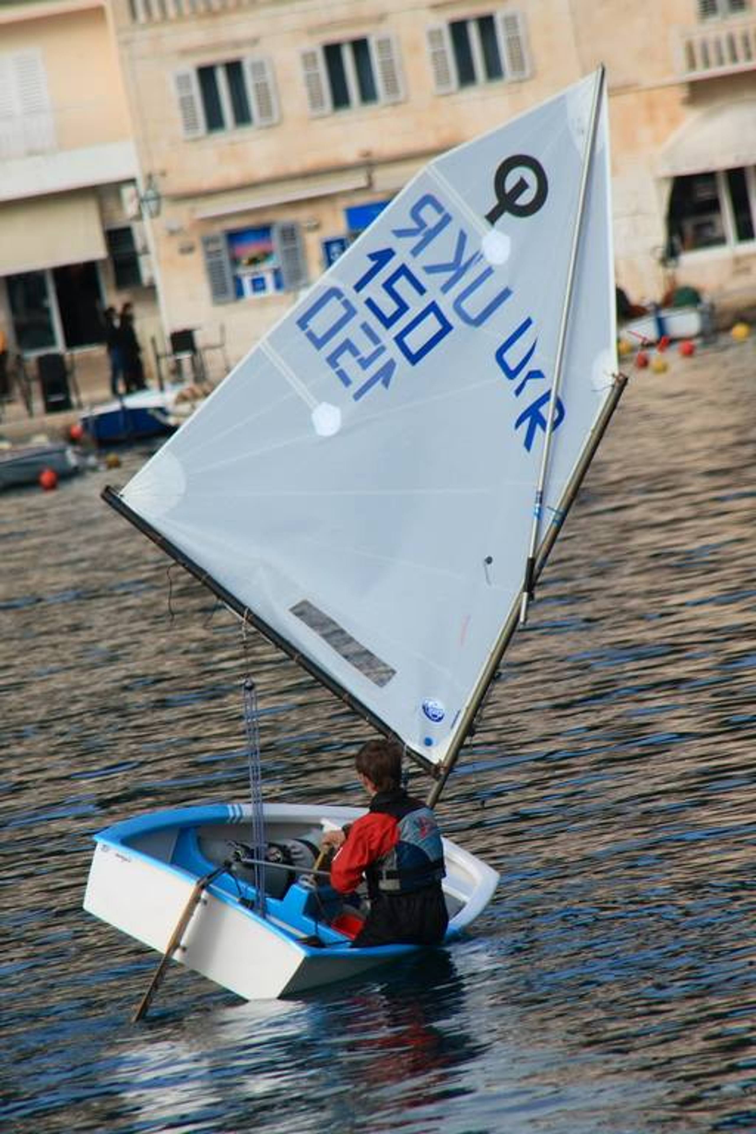 34. Međunarodna novogodišnja regata — Cucin, Hvar, prosinac 2010. — fotografija 76 od 78