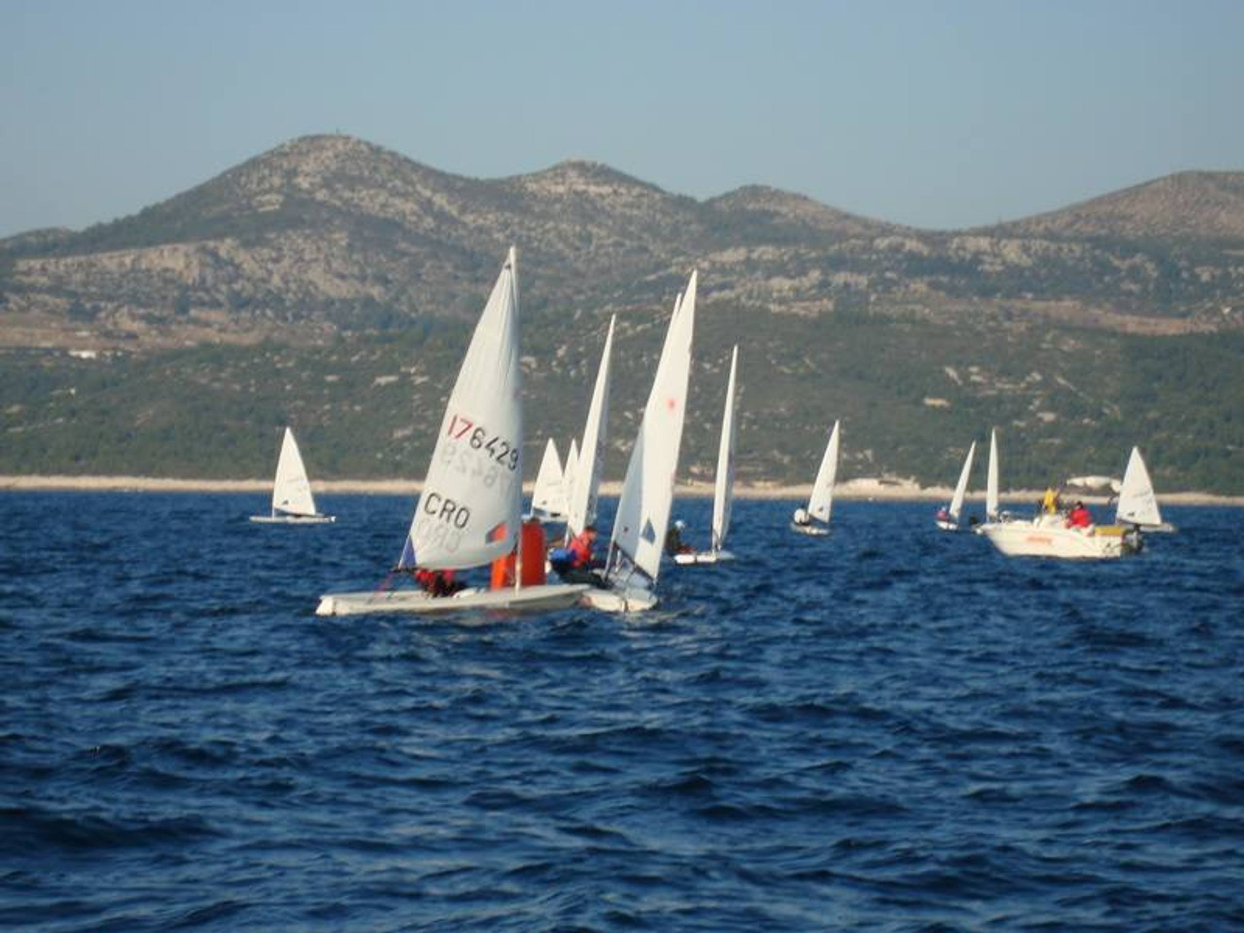 32. Međunarodna novogodišnja regata, Hvar, prosinac 2008. — fotografija 40 od 68