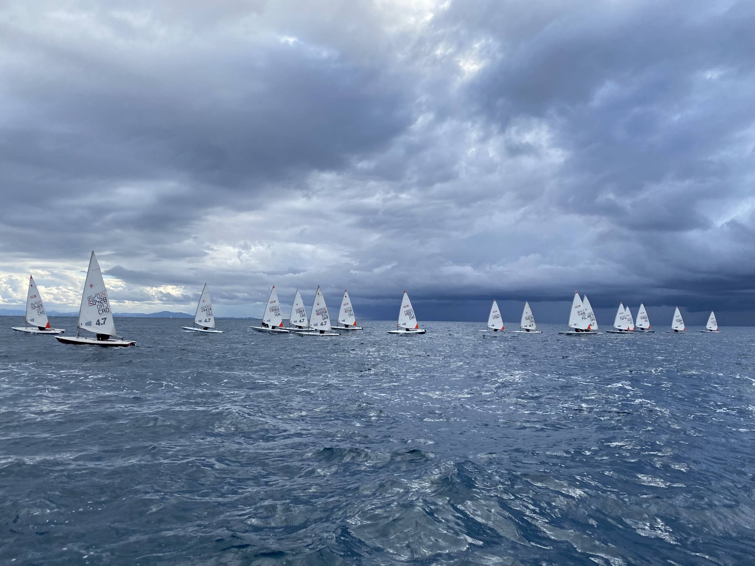 44. Međunarodna novogodišnja regata, Hvar, prosinac 2021. — fotografija 6 od 100