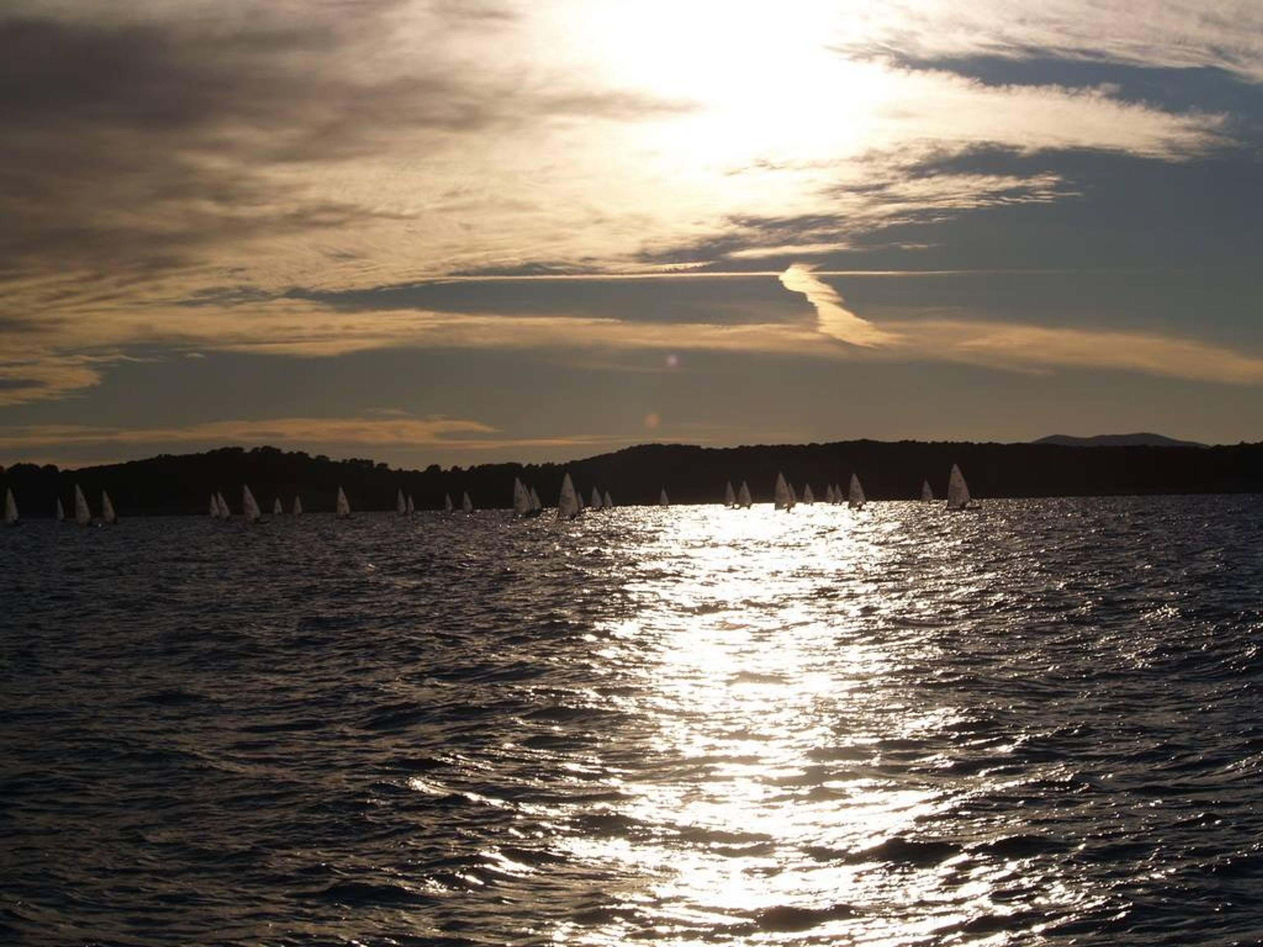 34. Međunarodna novogodišnja regata — K&B, Hvar, prosinac 2010. — fotografija 24 od 50