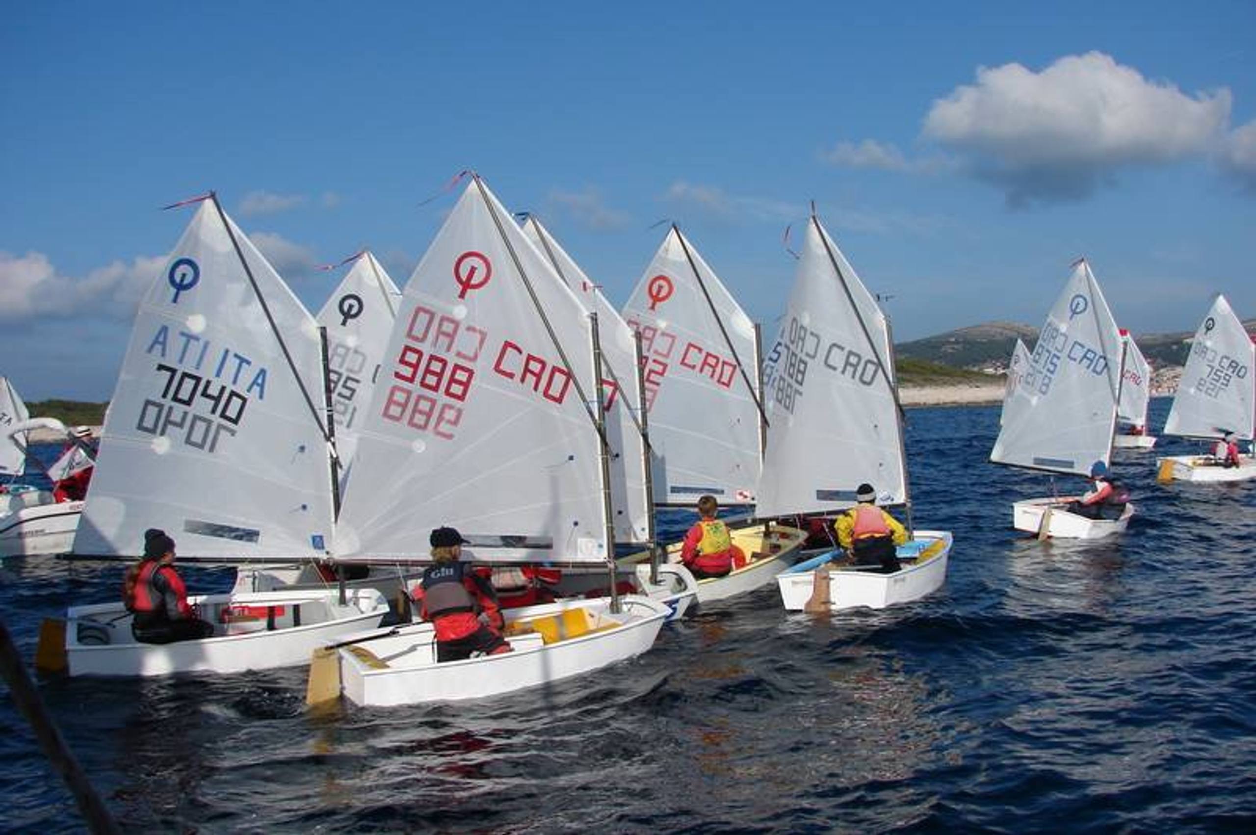 31. Međunarodna novogodišnja regata, Hvar, prosinac 2007. — fotografija 38 od 79