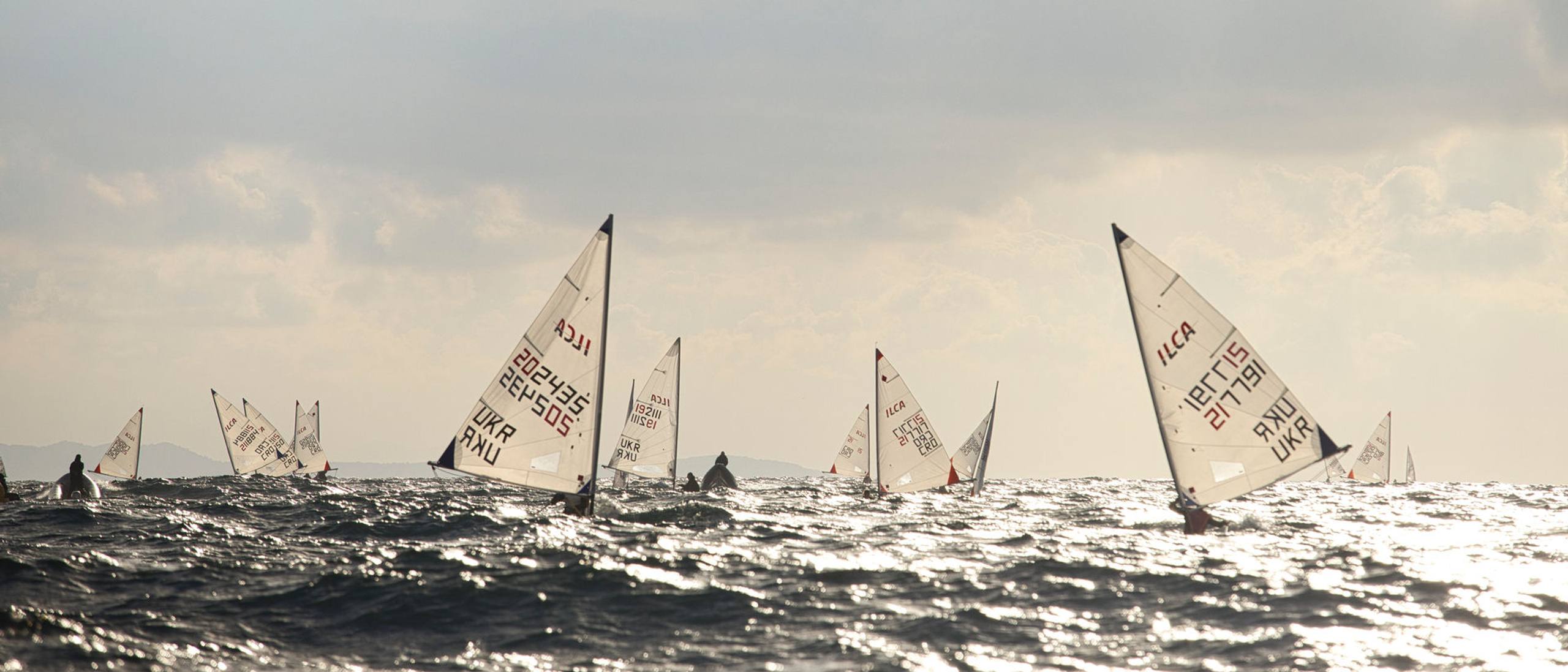45. Međunarodna novogodišnja regata, Hvar, prosinac 2022. — fotografija 47 od 100
