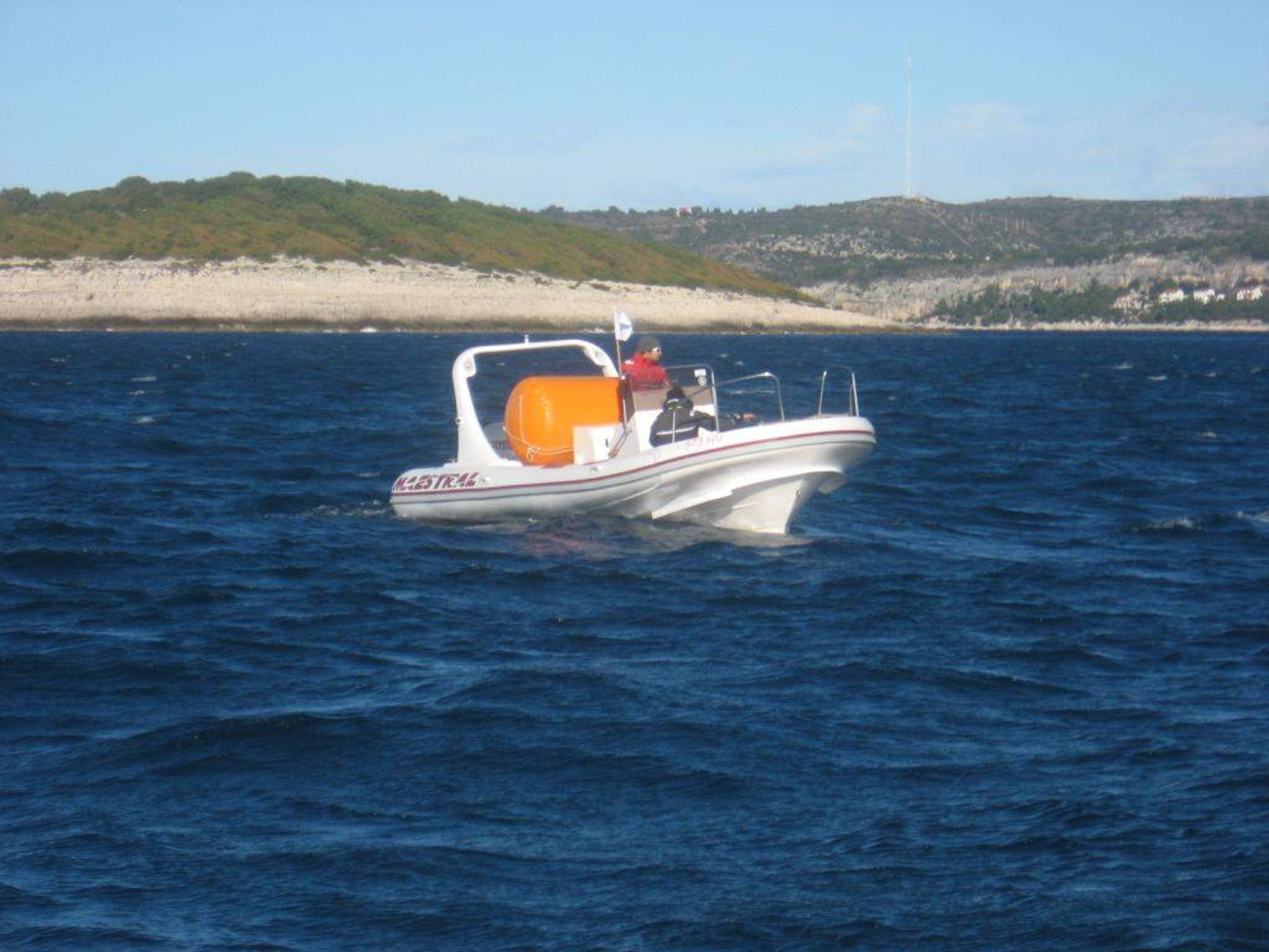36. Međunarodna novogodišnja regata — Laser, Hvar, prosinac 2012. — fotografija 2 od 77
