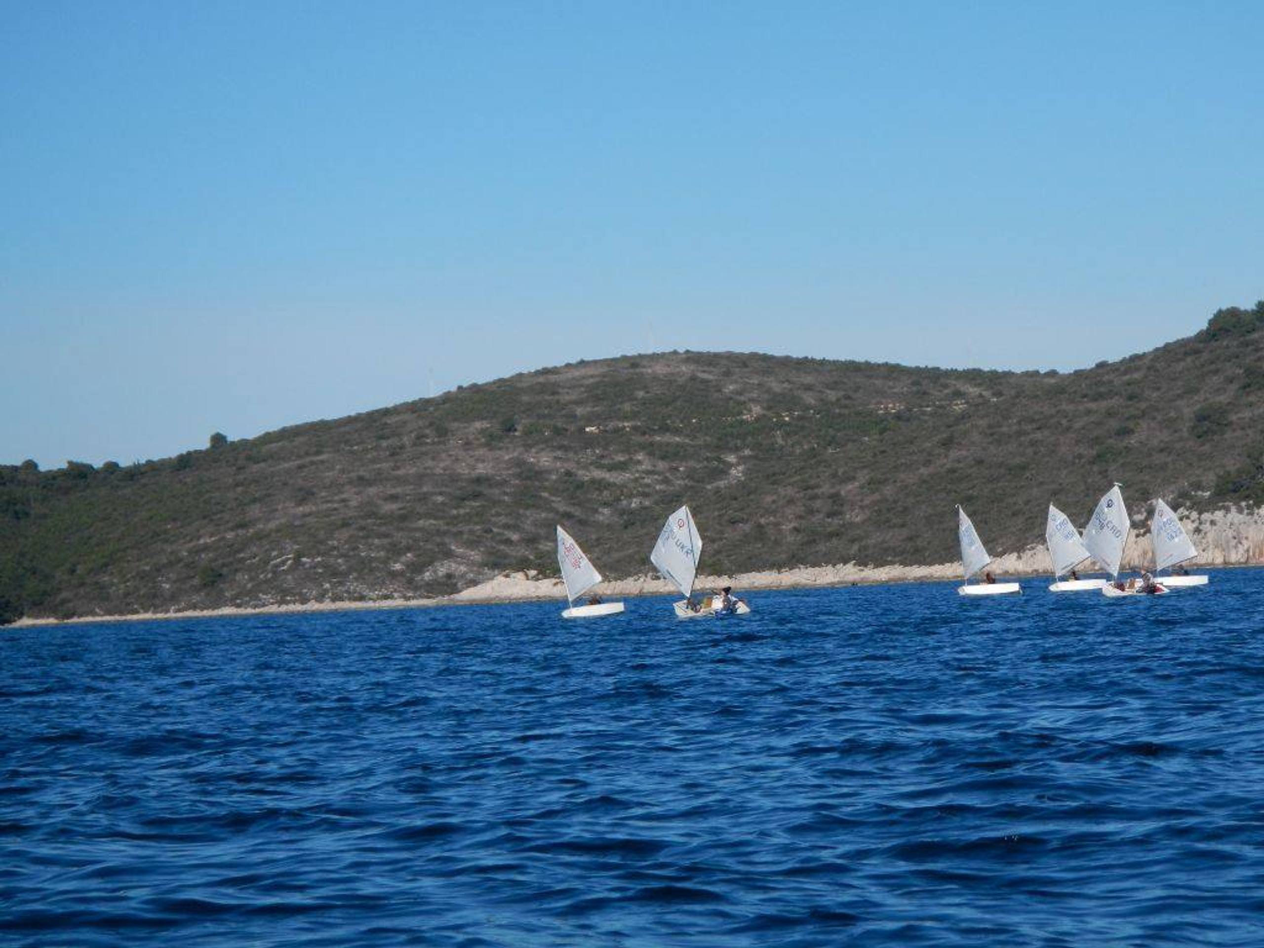 36. Međunarodna novogodišnja regata — Prvenstvo Hrvatske u klasi Optimist, Hvar, prosinac 2012. — fotografija 27 od 65