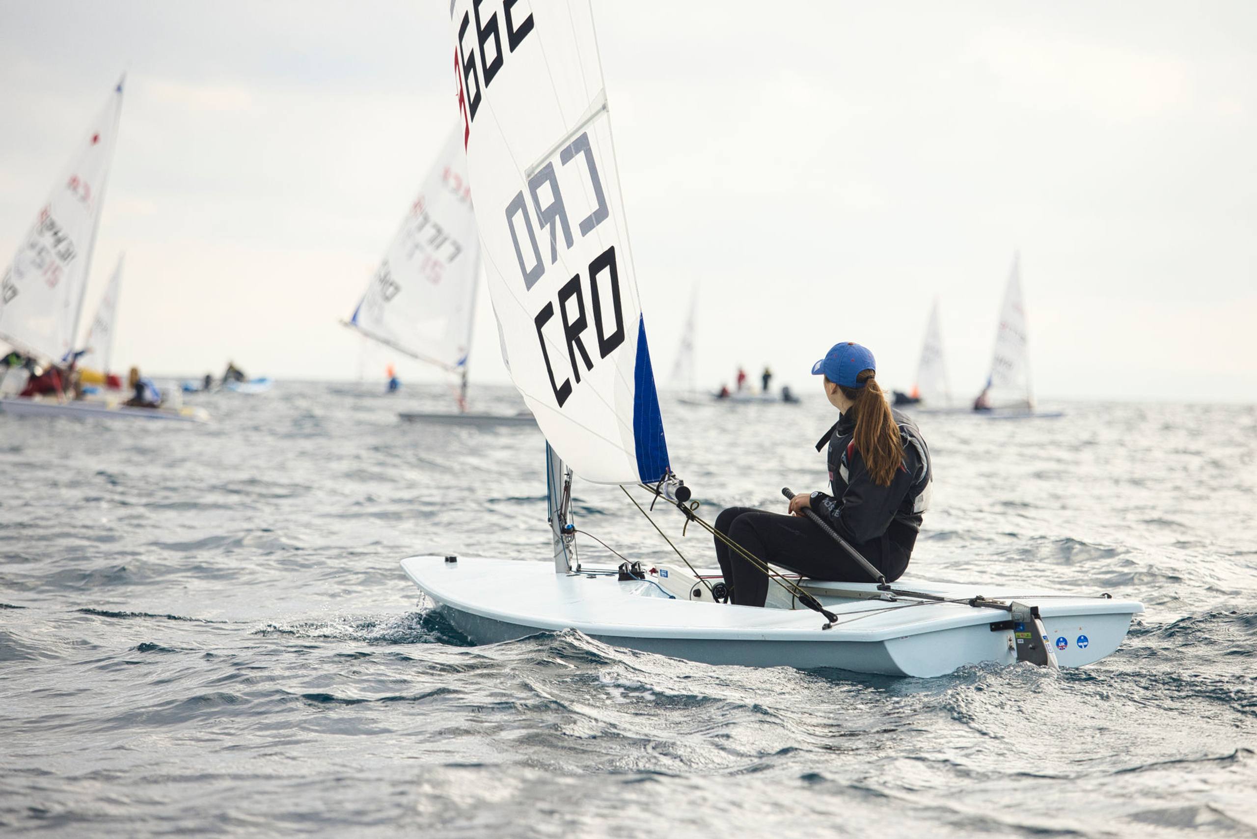 45. Međunarodna novogodišnja regata, Hvar, prosinac 2022. — fotografija 37 od 100