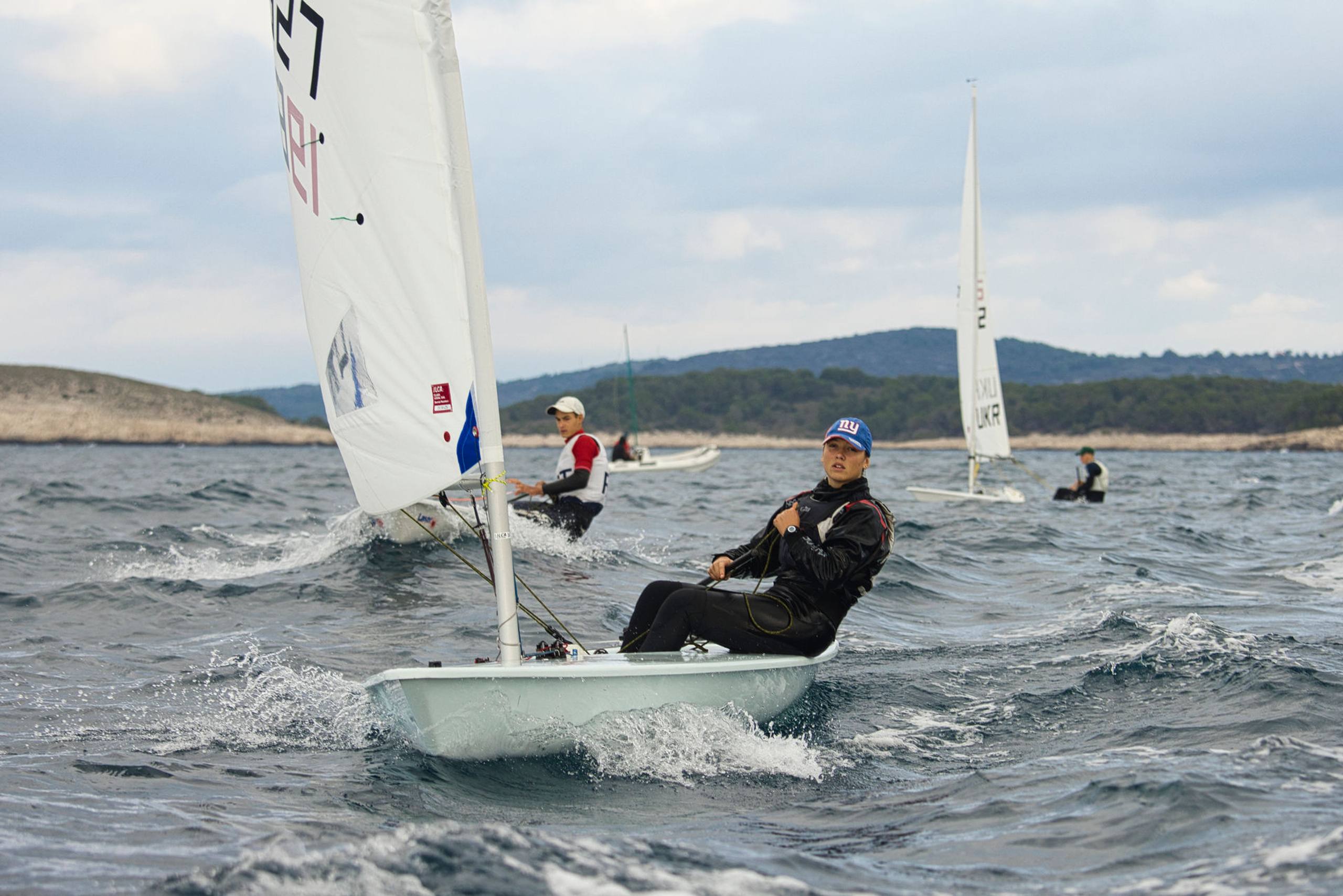 45. Međunarodna novogodišnja regata, Hvar, prosinac 2022. — fotografija 22 od 100