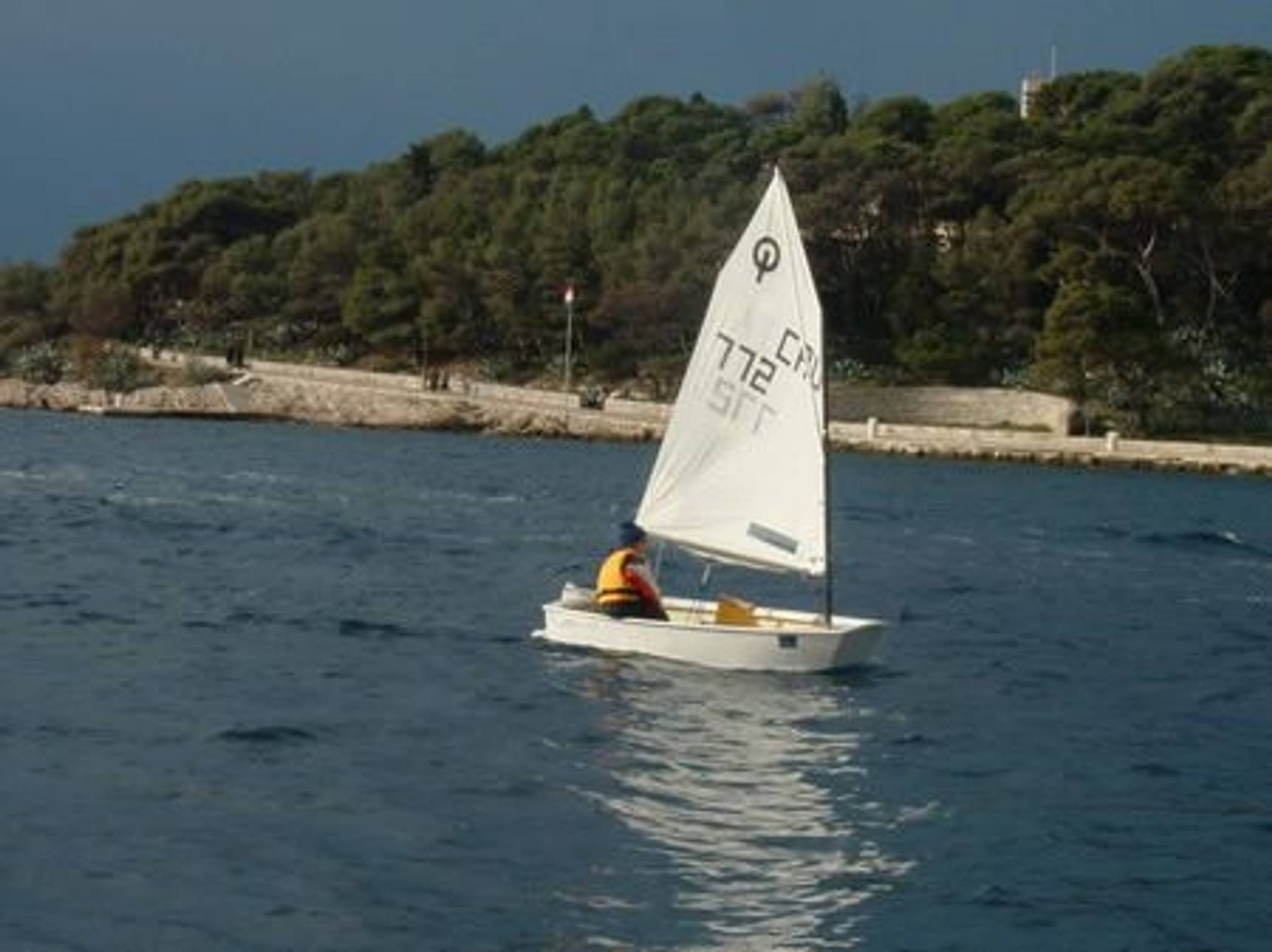 27. Međunarodna novogodišnja regata, Hvar, prosinac 2003. — fotografija 84 od 100