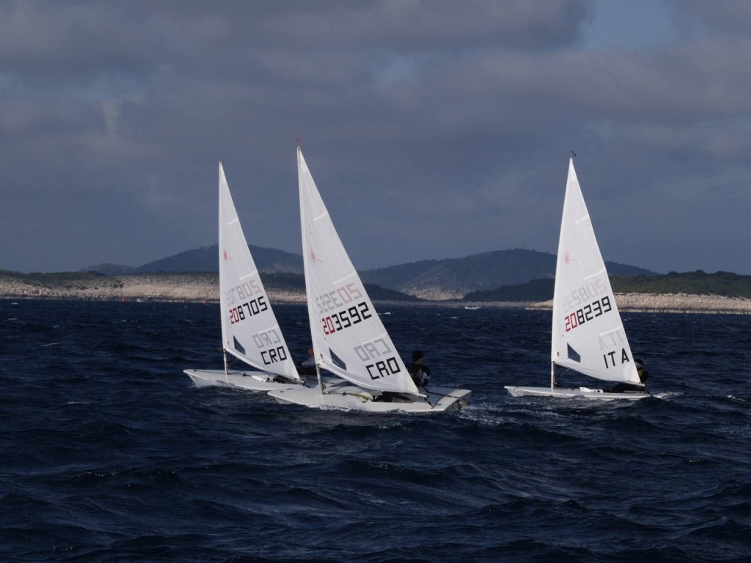 39. međunarodna novogodišnja regata, Hvar, prosinac 2015.