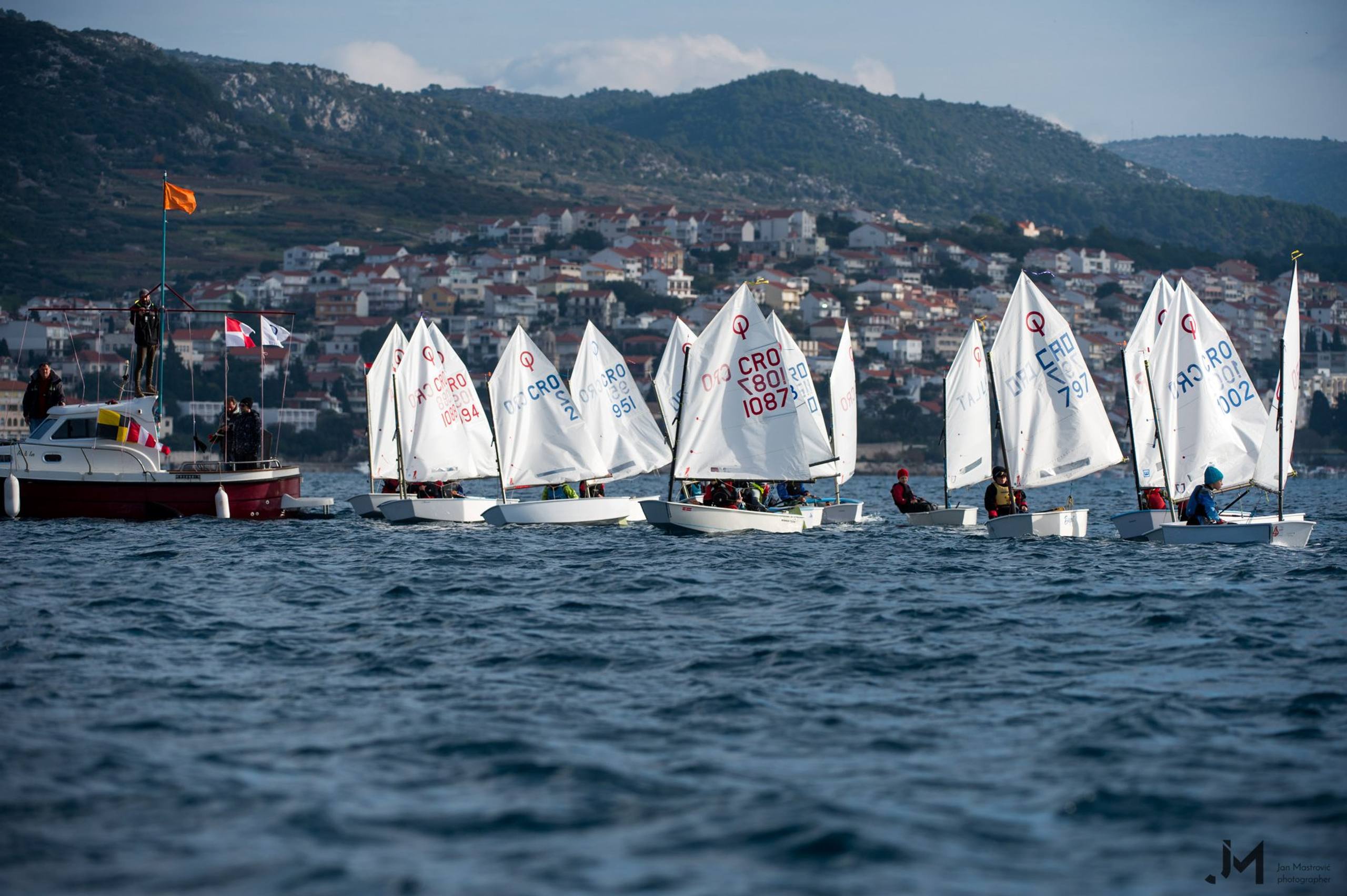 42. Međunarodna novogodišnja regata, Hvar, prosinac 2018. — fotografija 11 od 100 (foto: Jan Mastrovic)