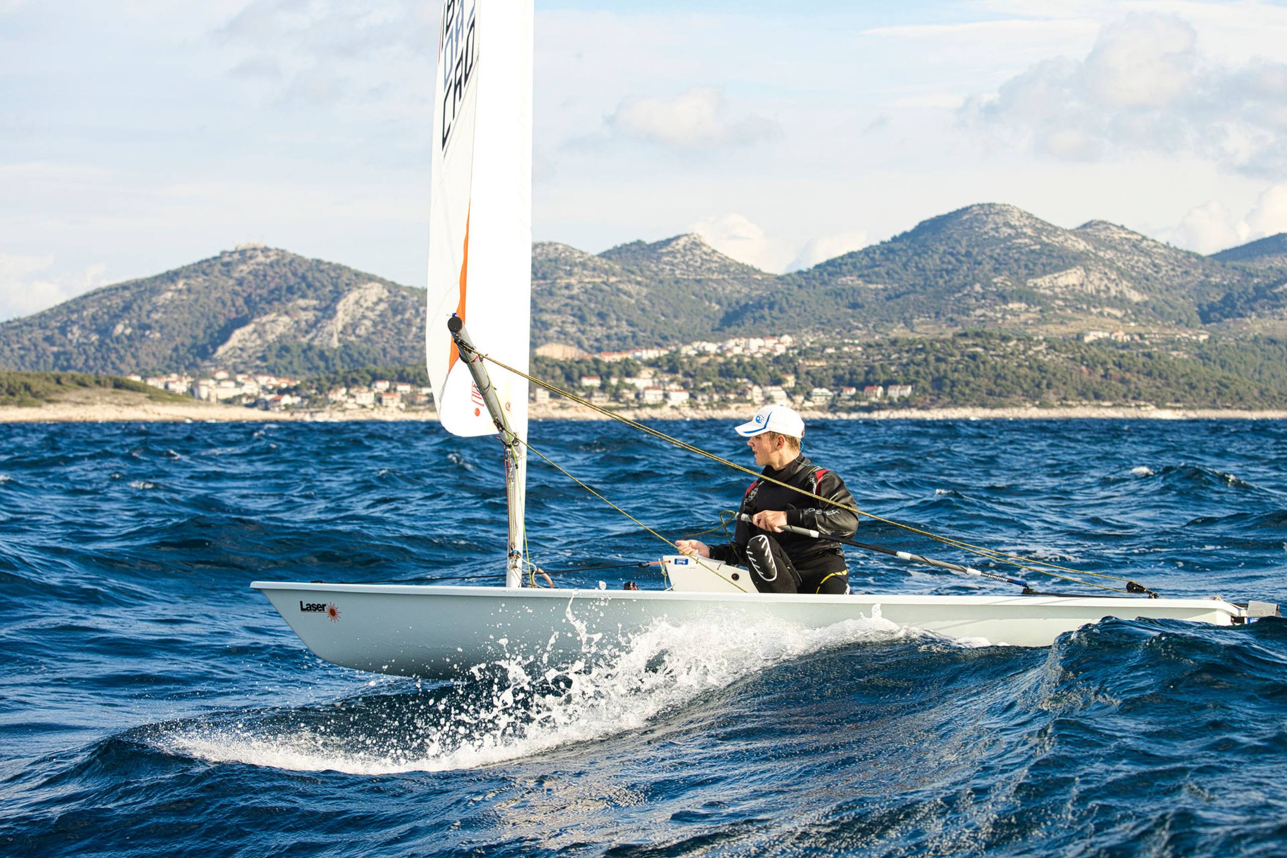 45. Međunarodna novogodišnja regata, Hvar, prosinac 2022. — fotografija 50 od 100