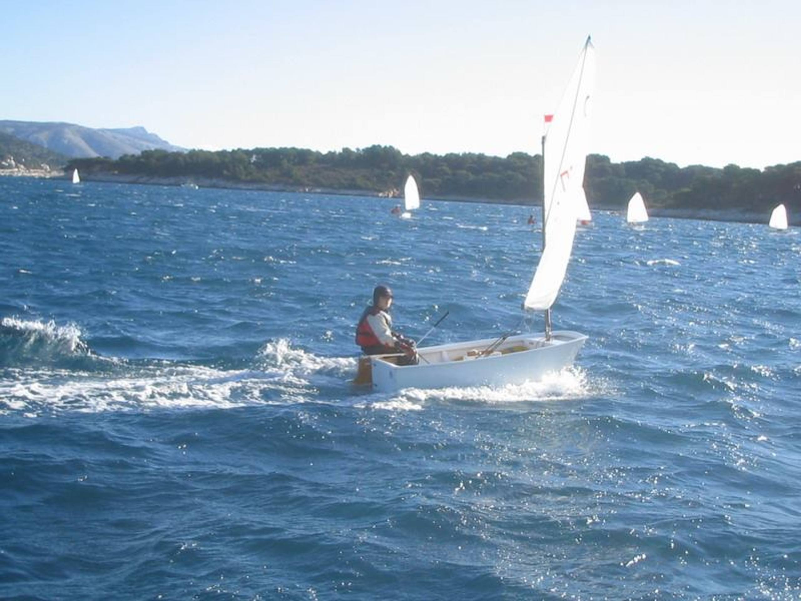28. Međunarodna novogodišnja regata, Hvar, prosinac 2004. — fotografija 56 od 105