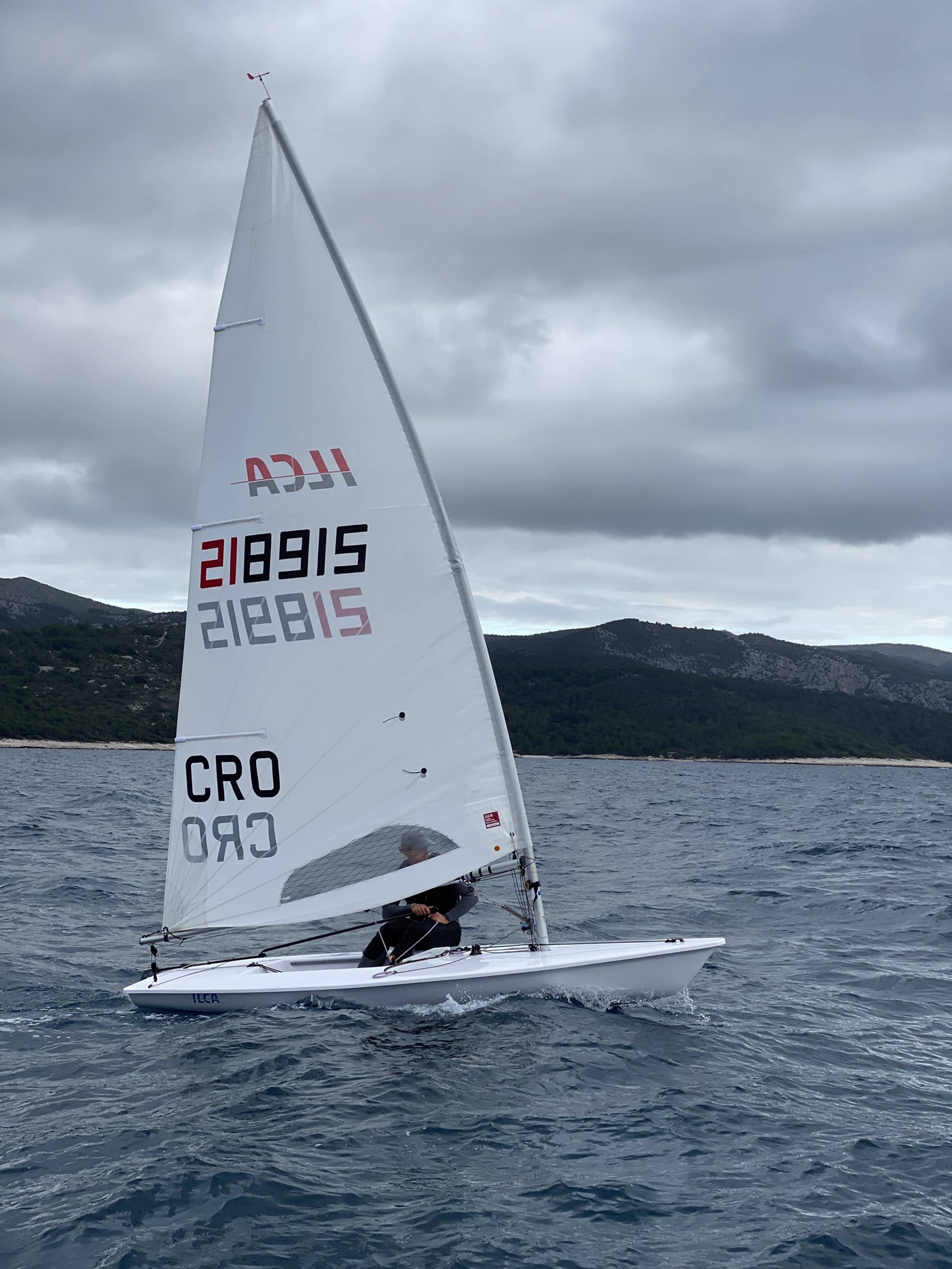 44. Međunarodna novogodišnja regata, Hvar, prosinac 2021. — fotografija 30 od 100