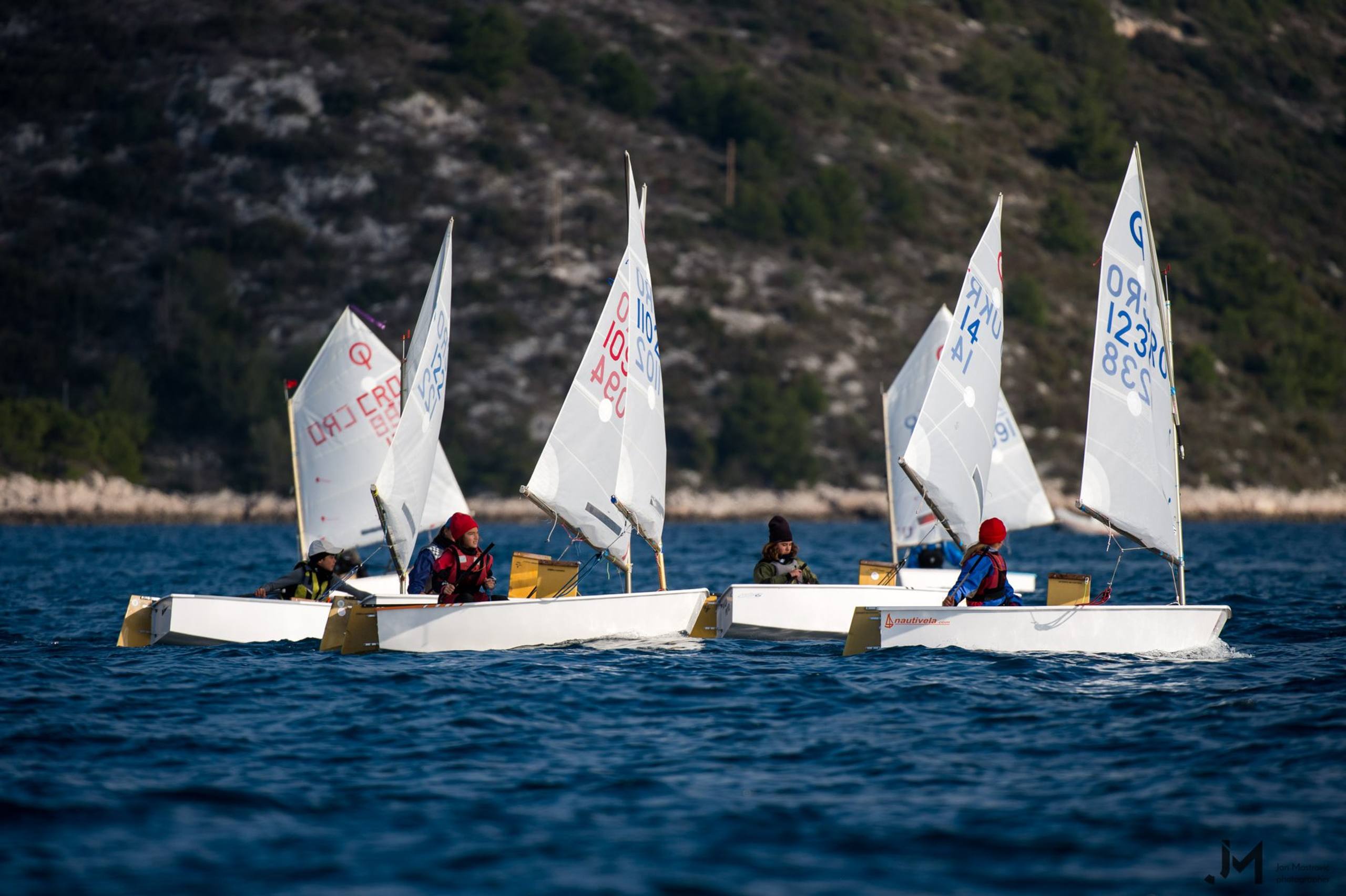 42. Međunarodna novogodišnja regata, Hvar, prosinac 2018. — fotografija 18 od 100 (foto: Jan Mastrovic)