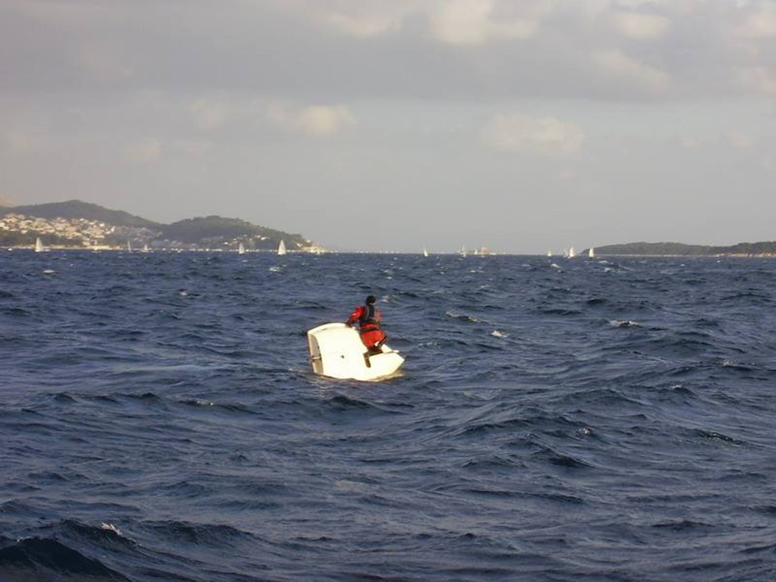 29. Međunarodna novogodišnja regata, Hvar, prosinac 2005. — fotografija 70 od 100