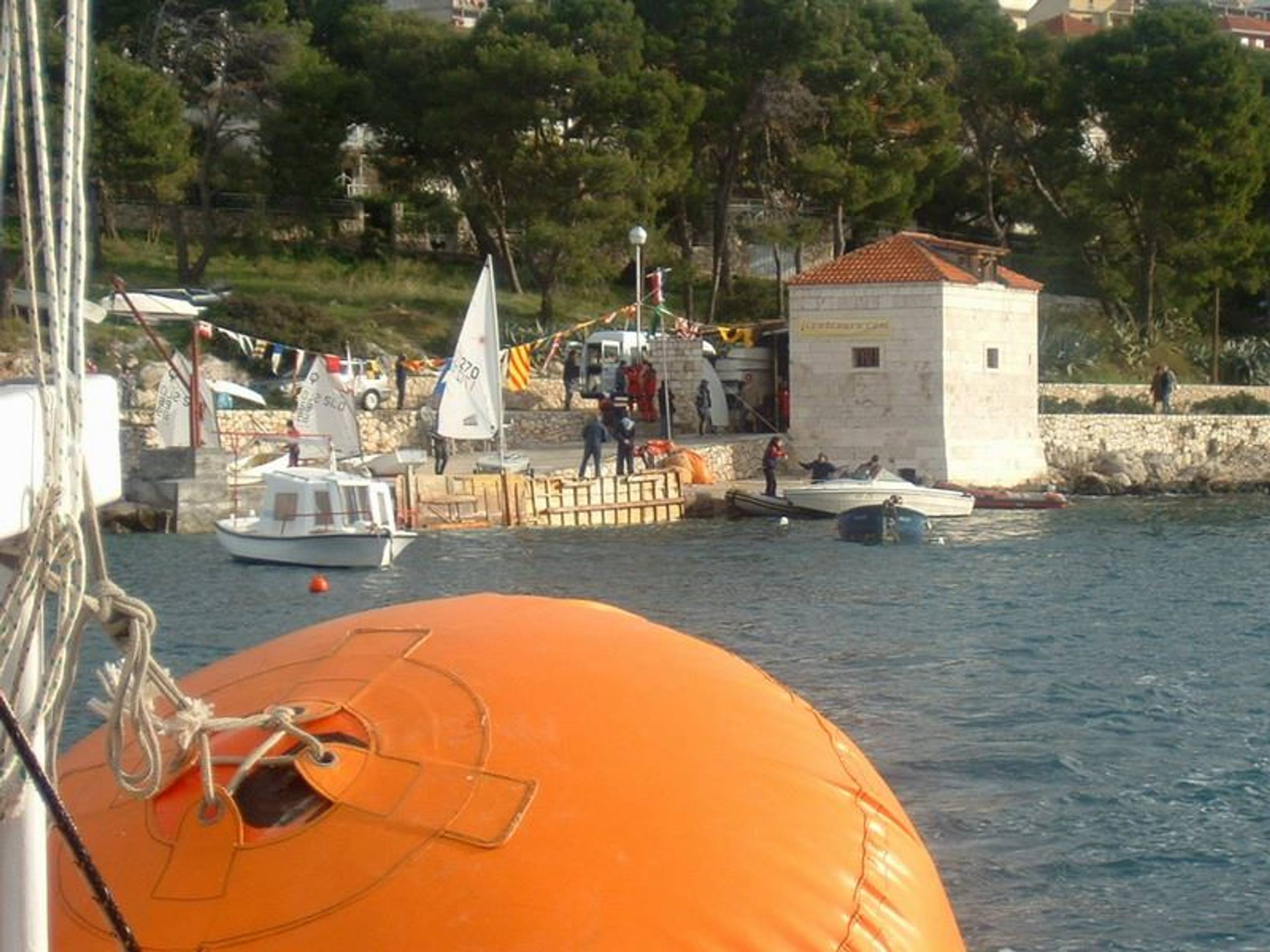 29. Međunarodna novogodišnja regata, Hvar, prosinac 2005. — fotografija 6 od 100
