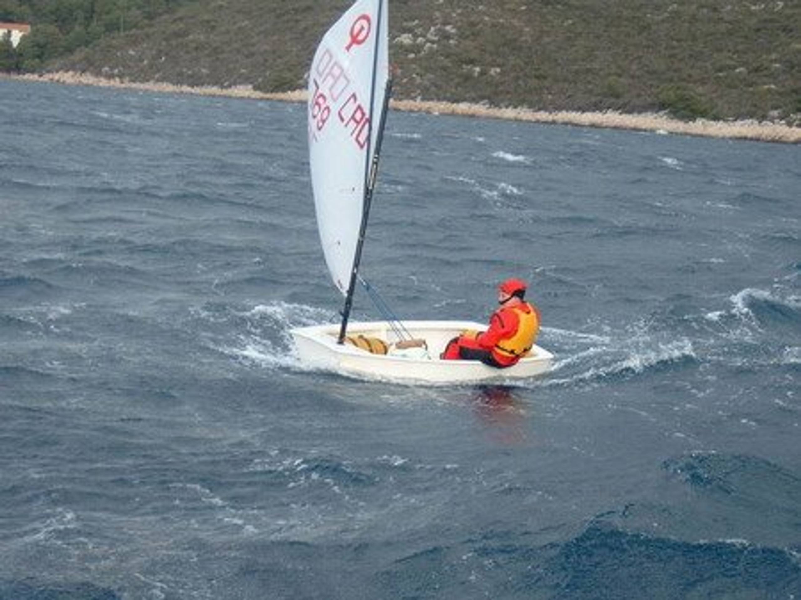 27. Međunarodna novogodišnja regata, Hvar, prosinac 2003. — fotografija 43 od 100