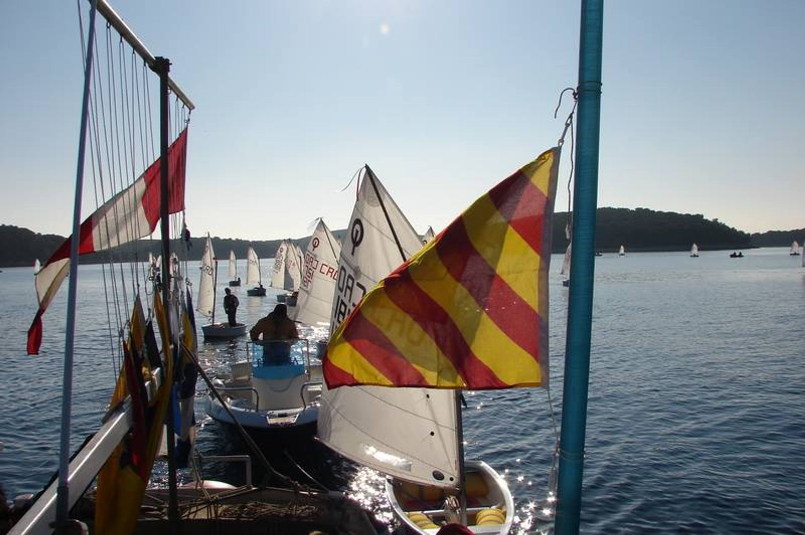 31. Međunarodna novogodišnja regata, Hvar, prosinac 2007. — fotografija 32 od 79