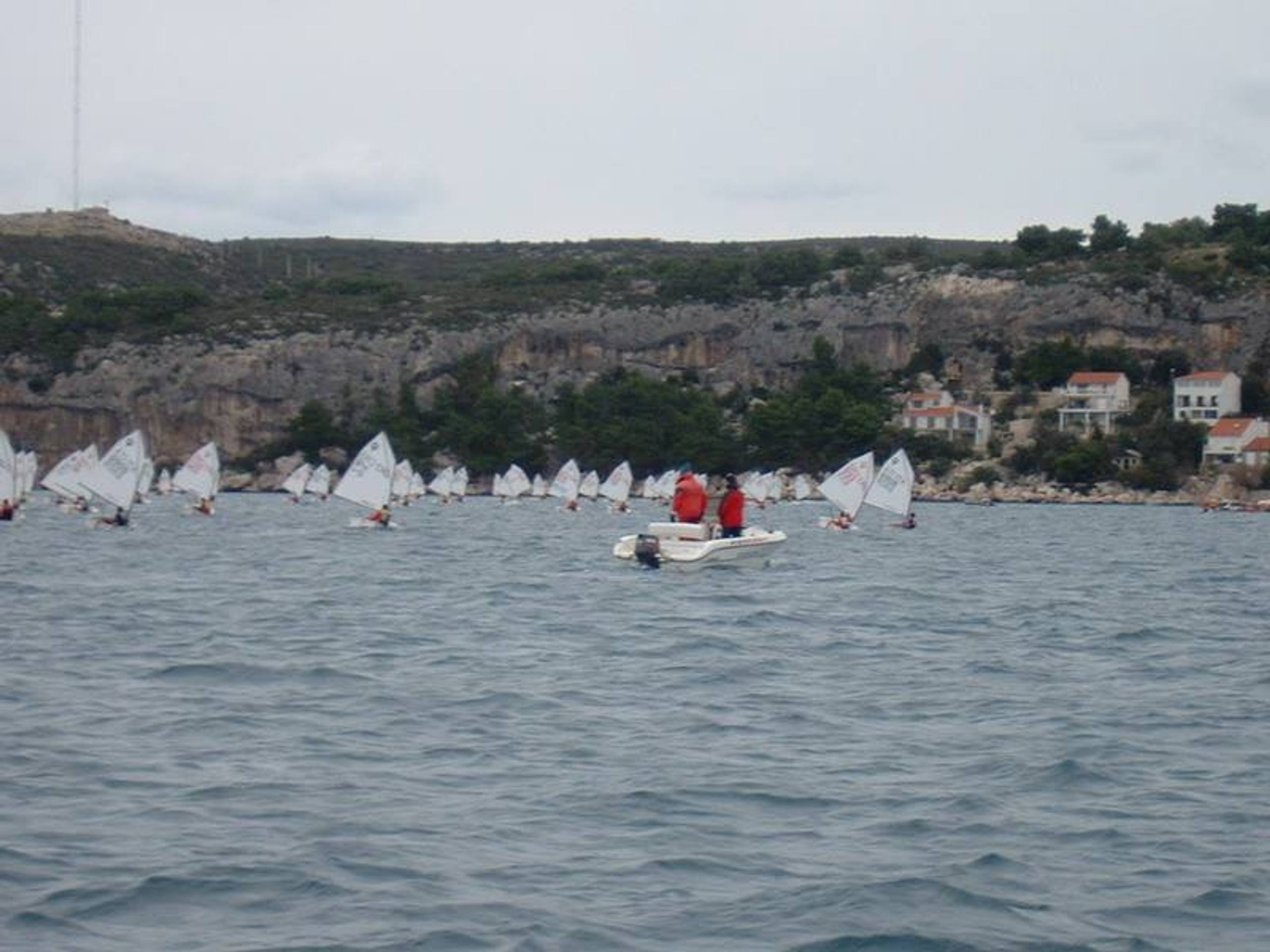 29. Međunarodna novogodišnja regata, Hvar, prosinac 2005. — fotografija 48 od 100
