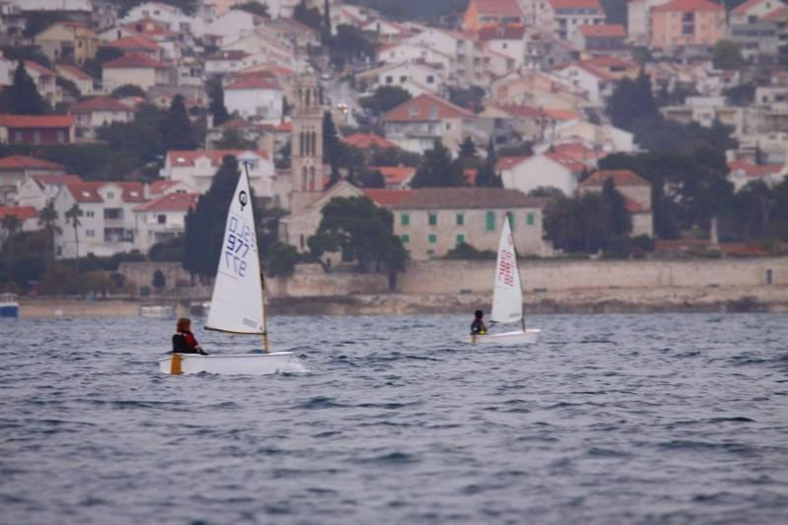 35. Međunarodna novogodišnja regata — FotoFot, Hvar, prosinac 2011. — fotografija 16 od 35