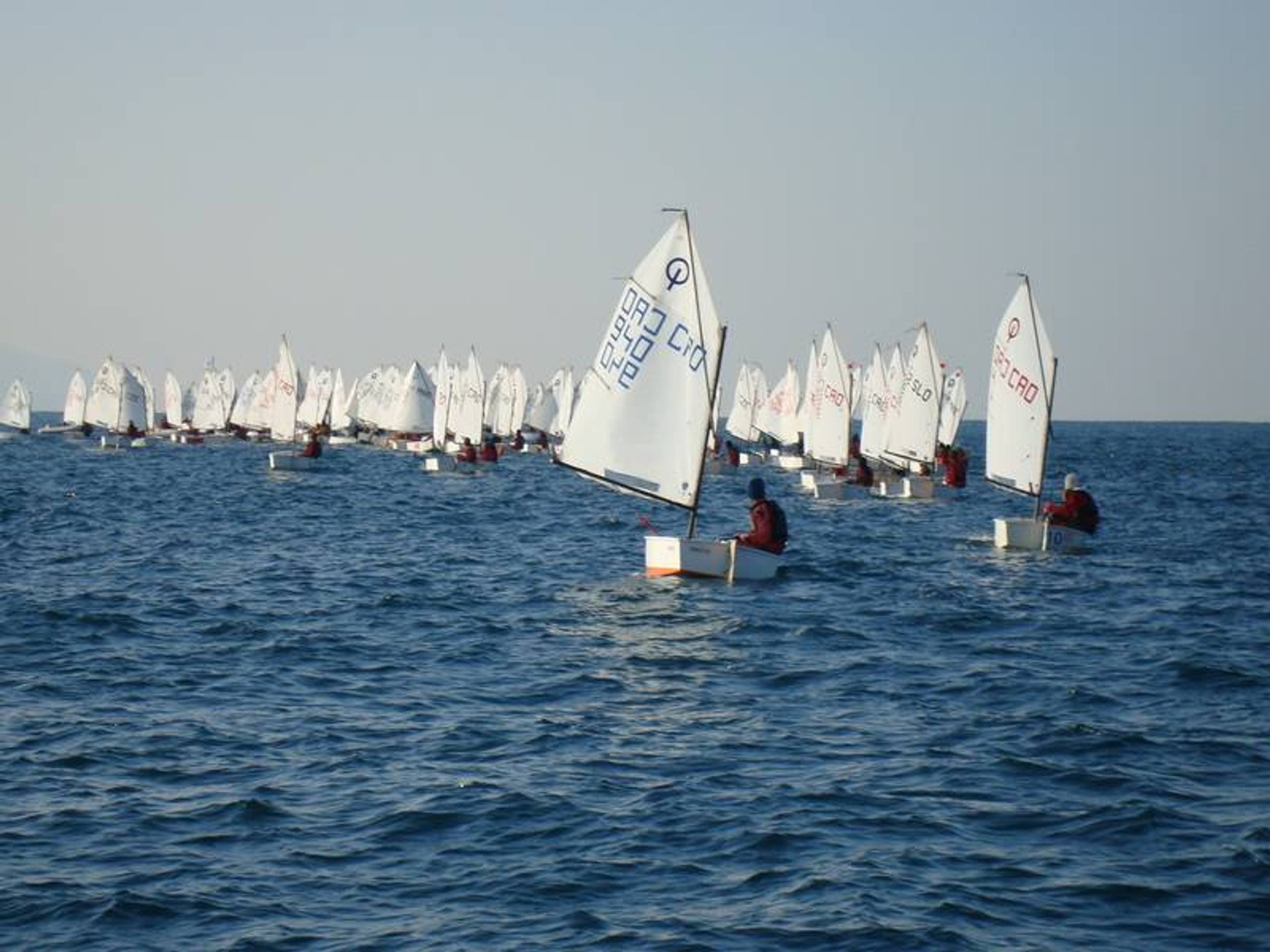 32. Međunarodna novogodišnja regata, Hvar, prosinac 2008. — fotografija 16 od 68