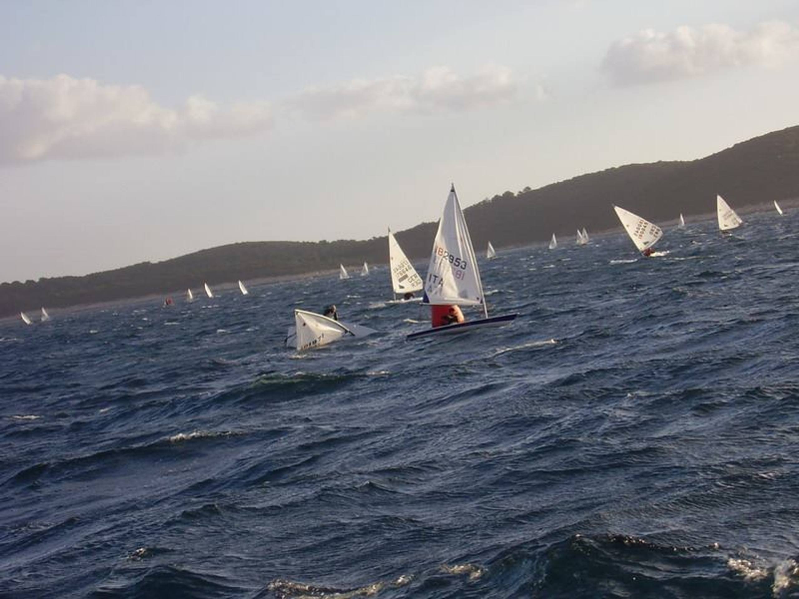 29. Međunarodna novogodišnja regata, Hvar, prosinac 2005. — fotografija 65 od 100