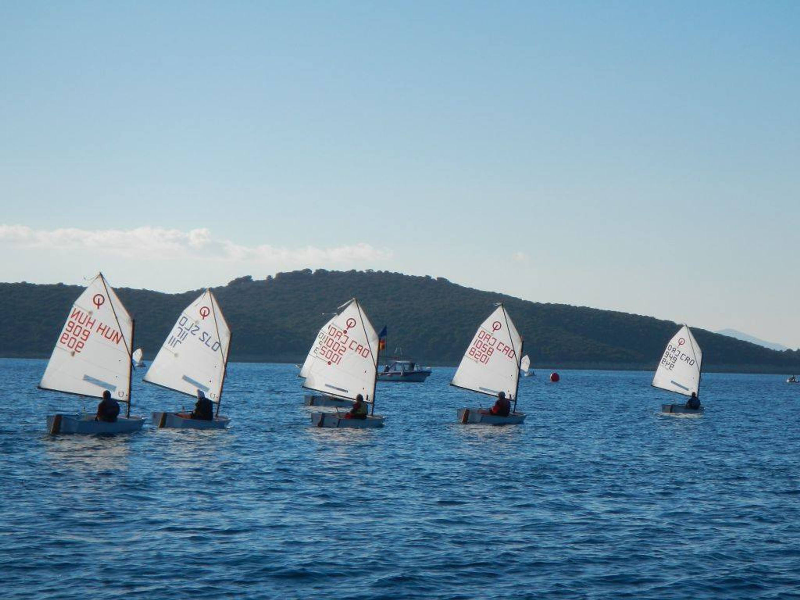 36. Međunarodna novogodišnja regata — Prvenstvo Hrvatske u klasi Optimist, Hvar, prosinac 2012. — fotografija 47 od 65