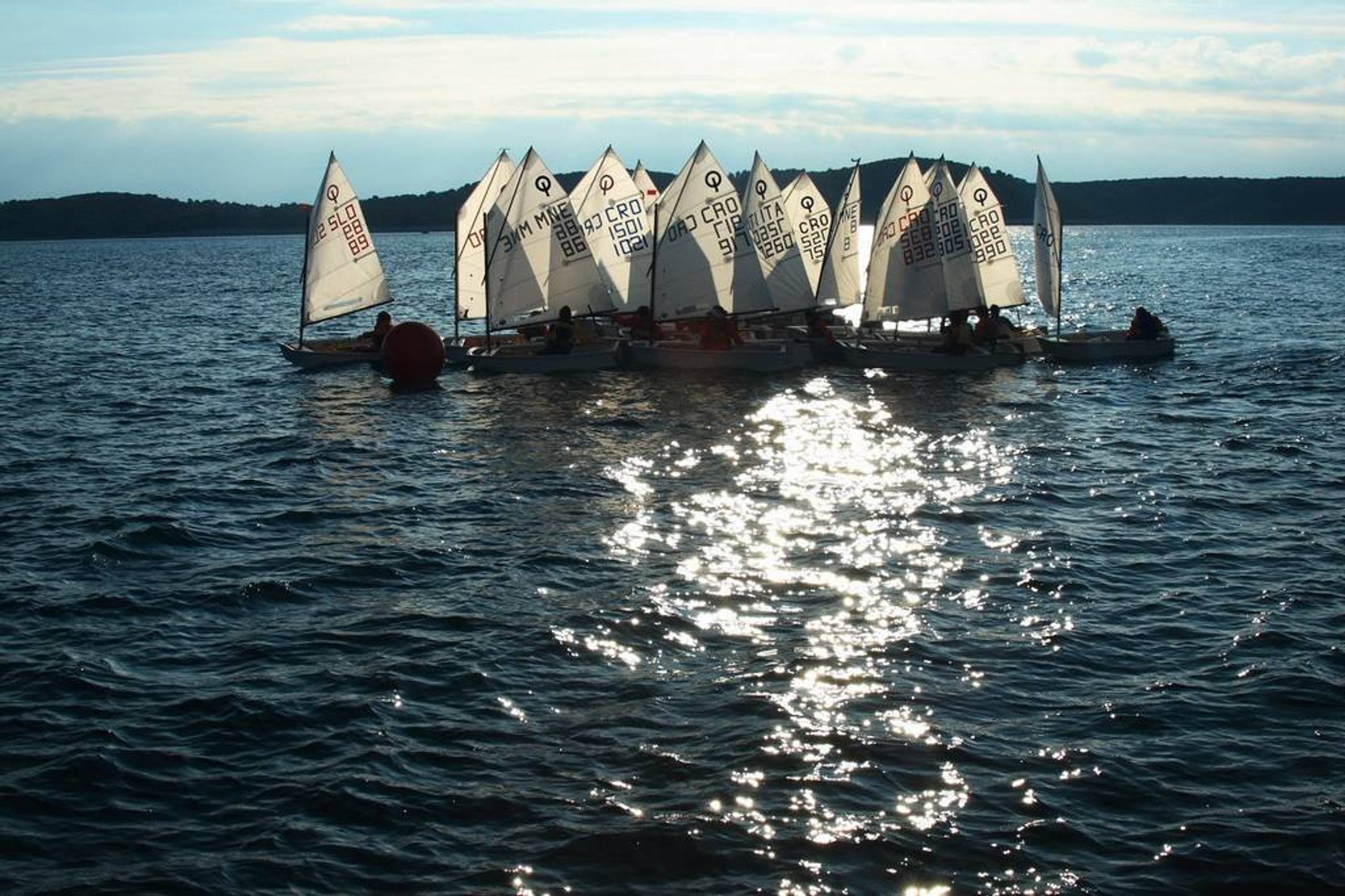 34. Međunarodna novogodišnja regata — Cucin, Hvar, prosinac 2010. — fotografija 48 od 78