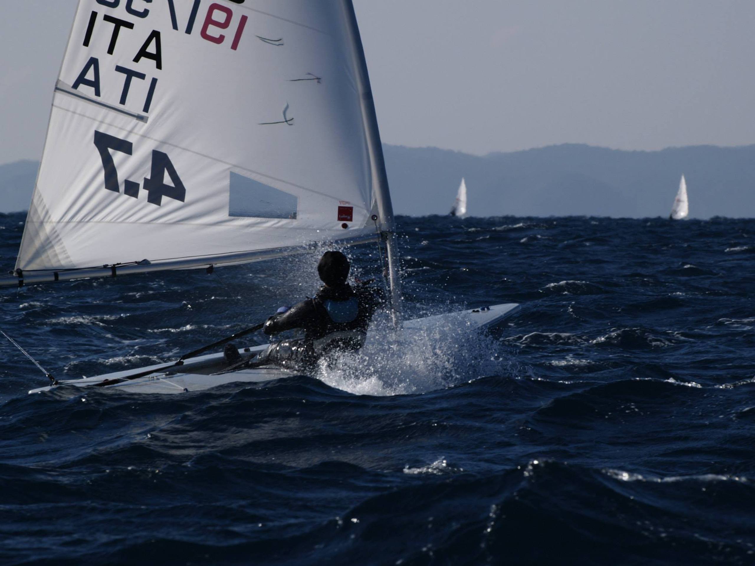 38. Međunarodna novogodišnja regata — Laser, Hvar, prosinac 2014. — fotografija 19 od 43 (foto: Zoran Jakšić Mrva)