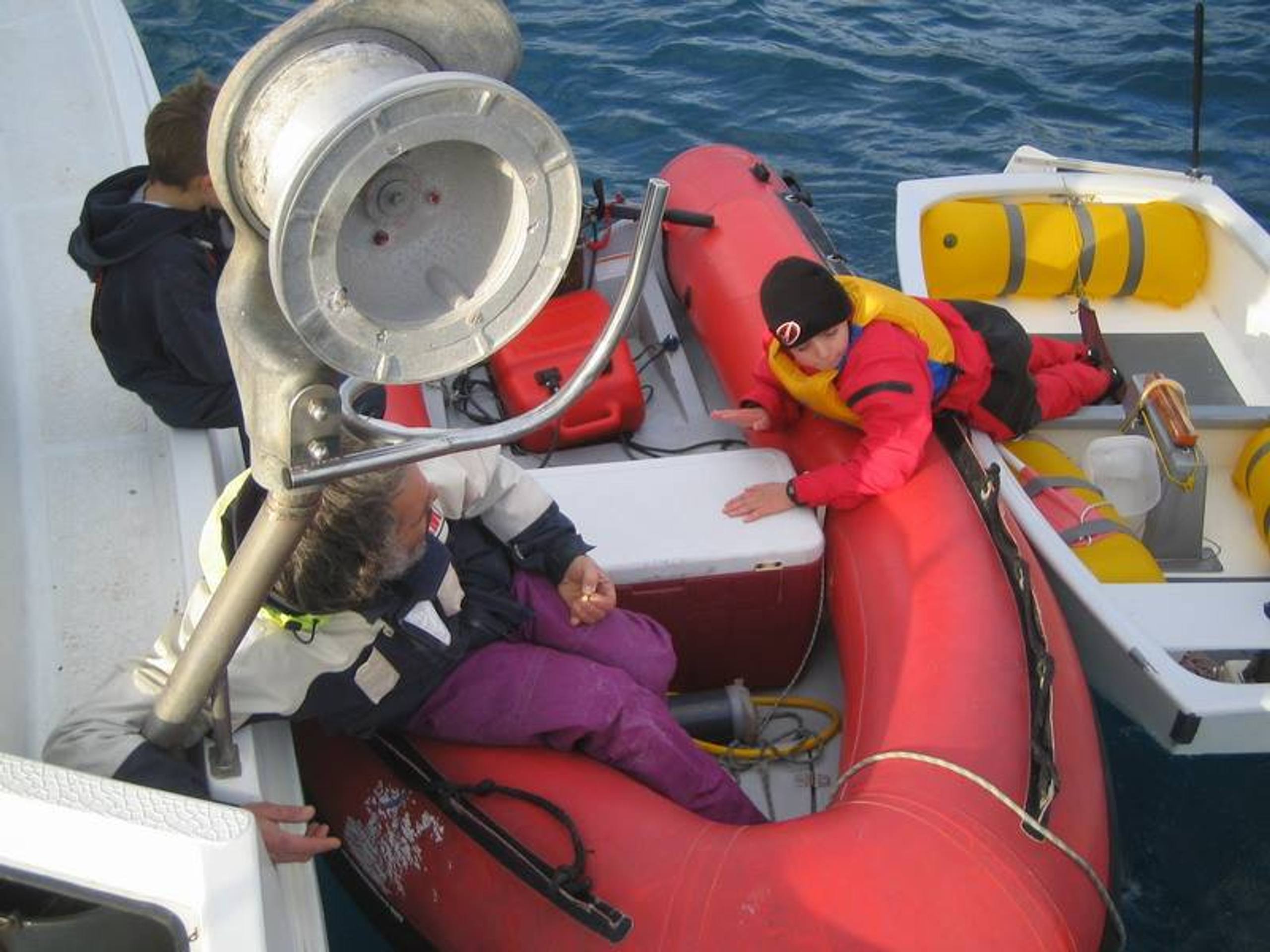 28. Međunarodna novogodišnja regata, Hvar, prosinac 2004. — fotografija 16 od 105