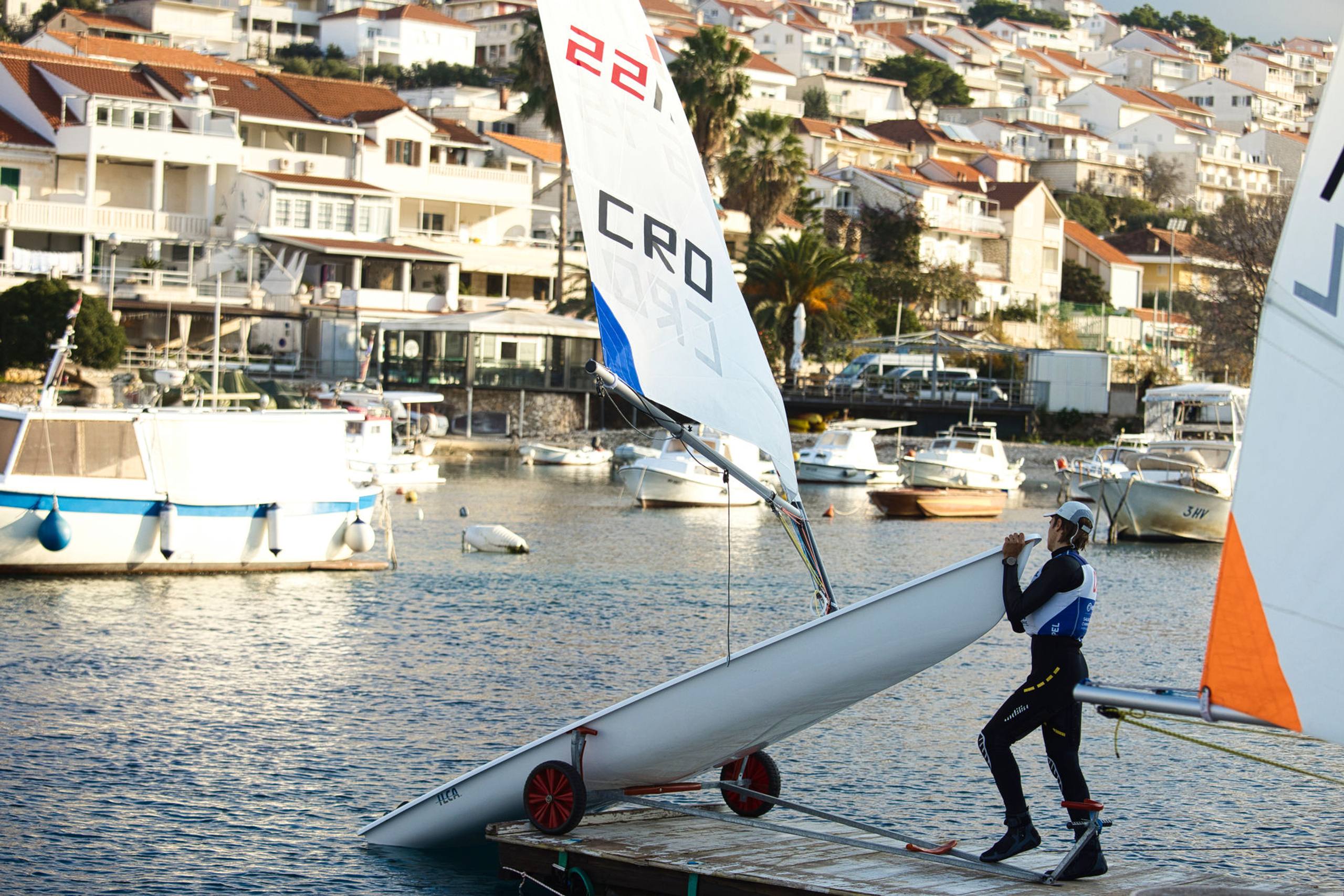 45. Međunarodna novogodišnja regata, Hvar, prosinac 2022. — fotografija 14 od 100