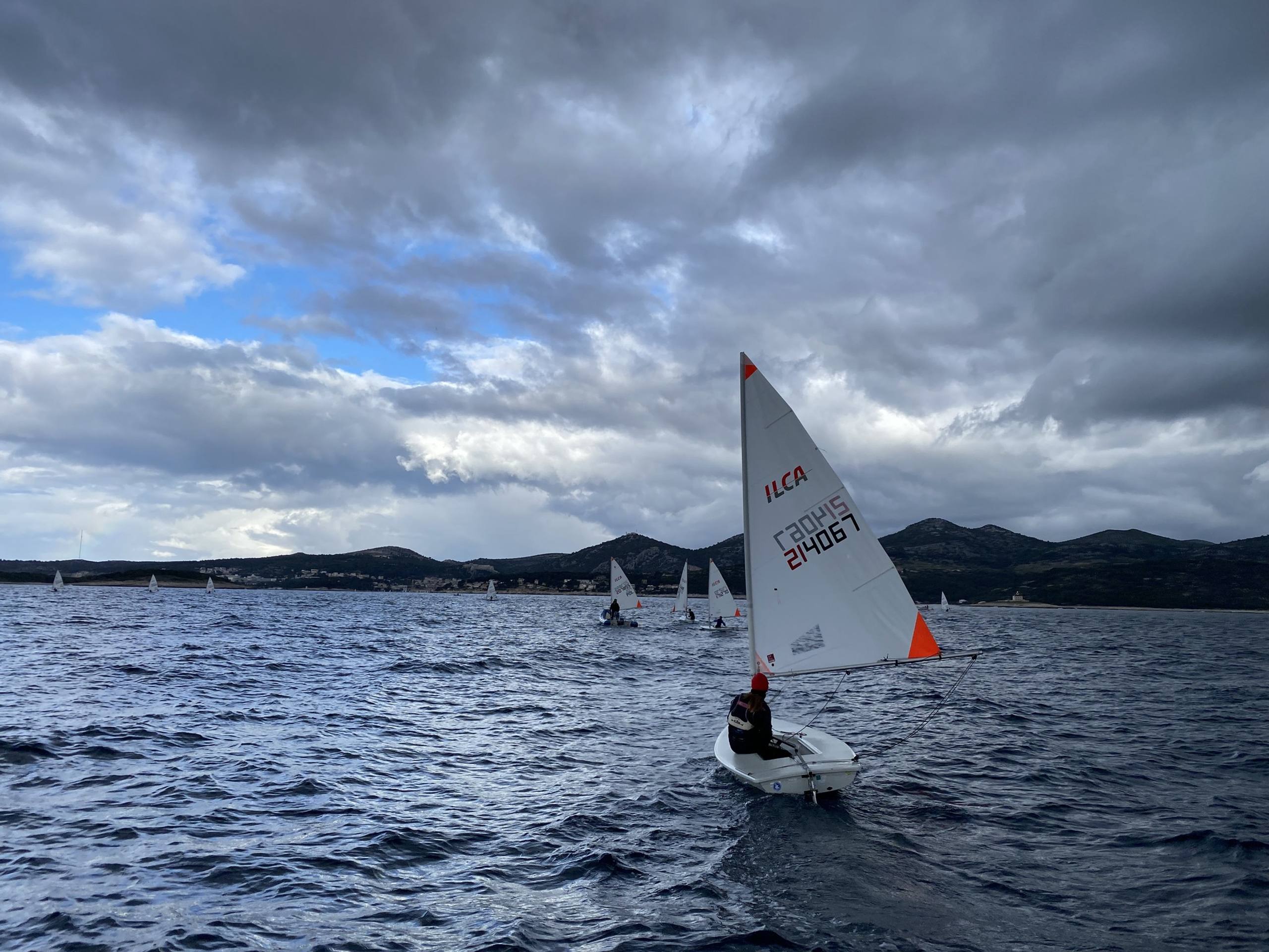 44. Međunarodna novogodišnja regata, Hvar, prosinac 2021. — fotografija 59 od 100