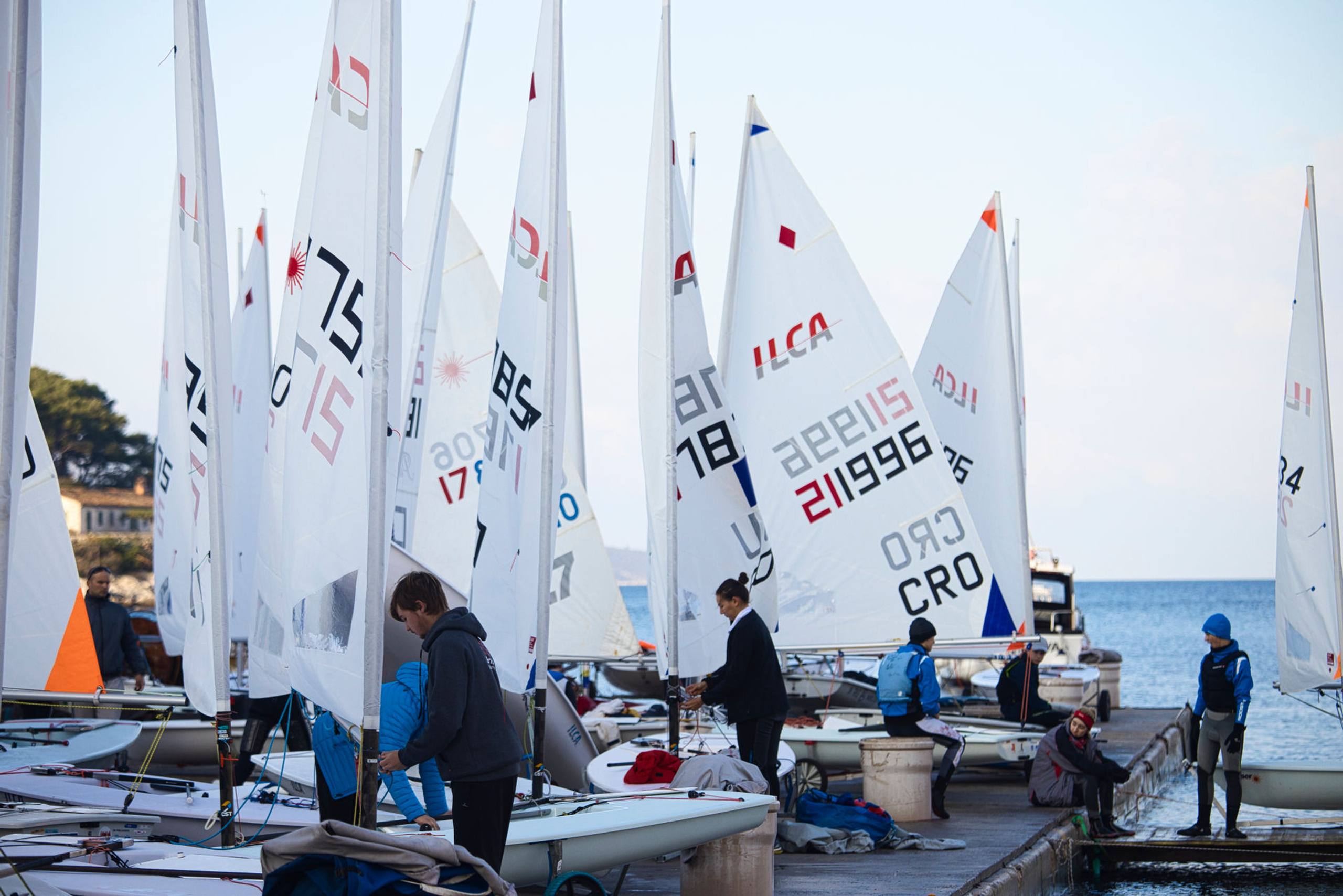 45. Međunarodna novogodišnja regata, Hvar, prosinac 2022. — fotografija 3 od 100