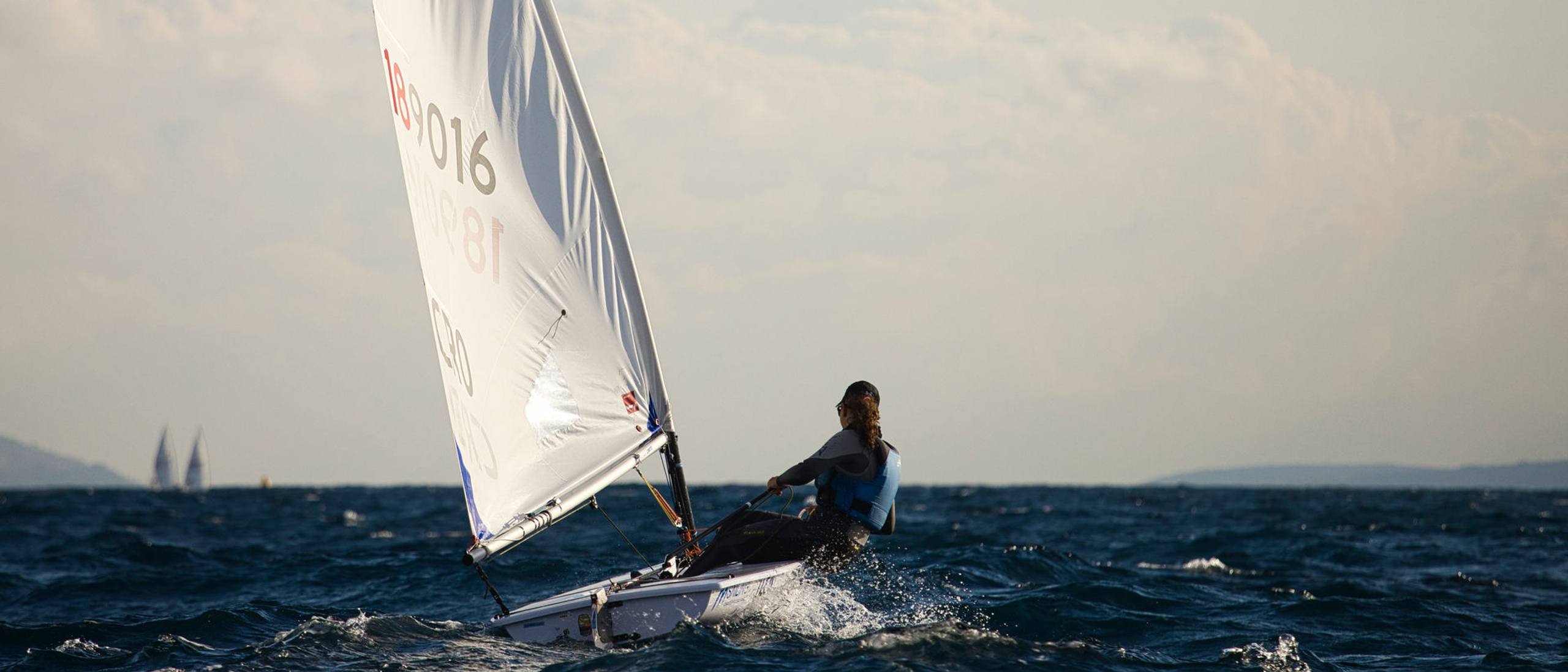 45. Međunarodna novogodišnja regata, Hvar, prosinac 2022. — fotografija 90 od 100