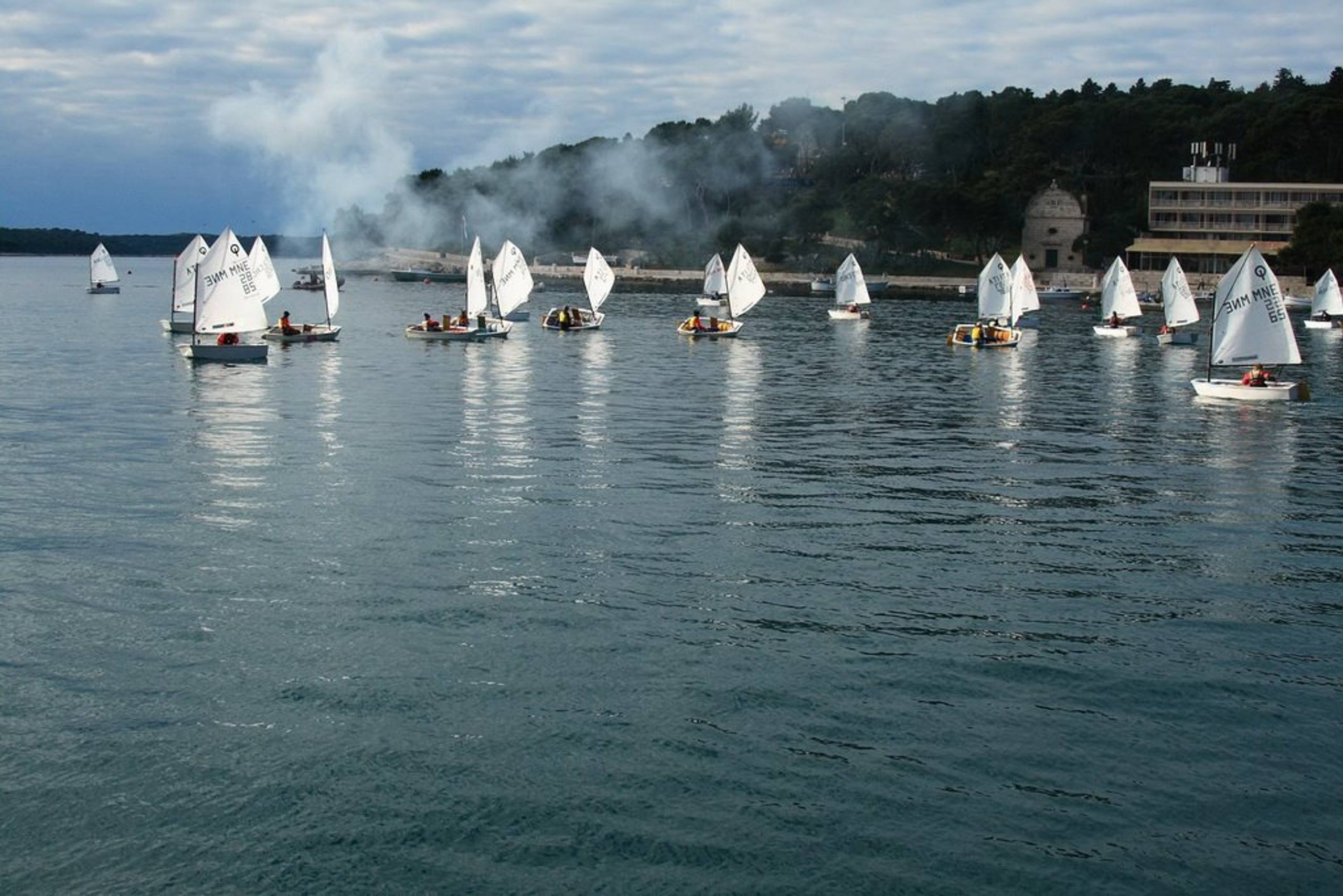 34. Međunarodna novogodišnja regata — Cucin, Hvar, prosinac 2010. — fotografija 73 od 78
