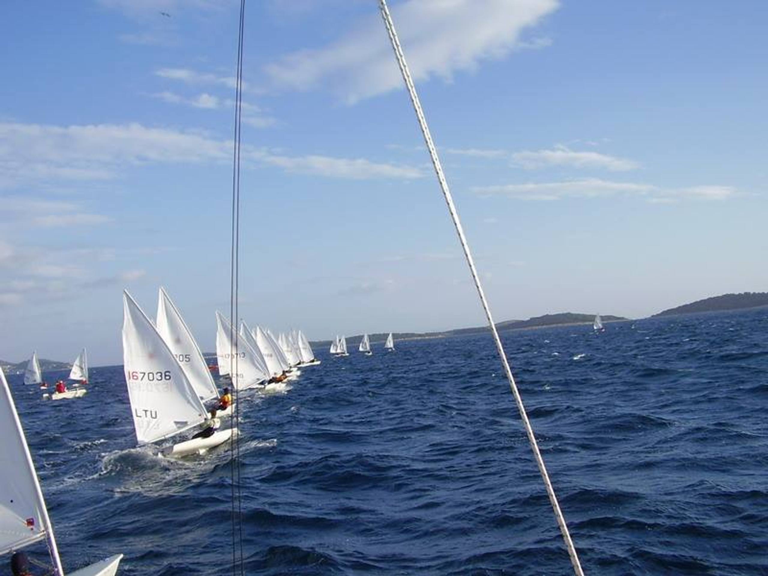 29. Međunarodna novogodišnja regata, Hvar, prosinac 2005. — fotografija 61 od 100