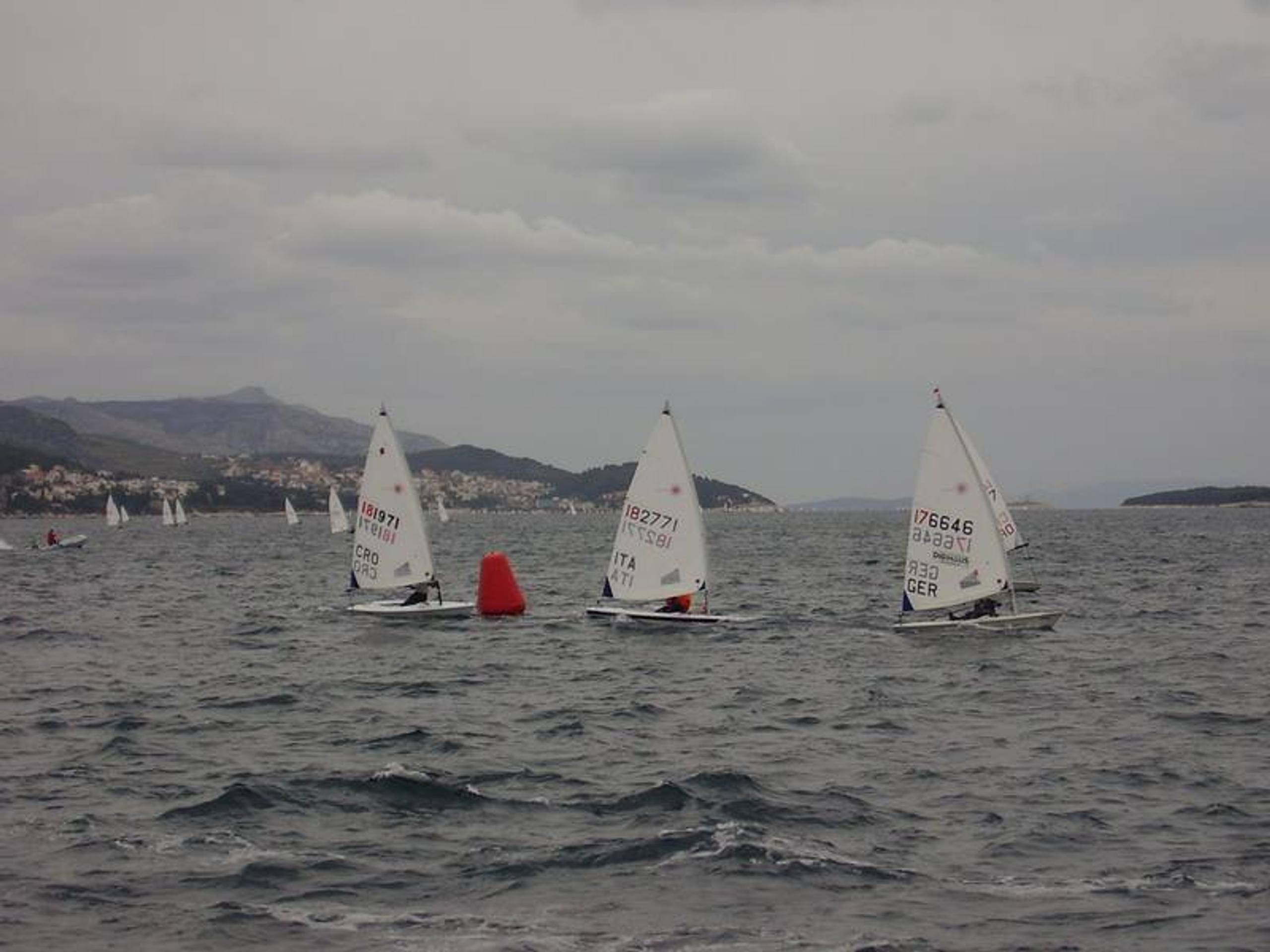29. Međunarodna novogodišnja regata, Hvar, prosinac 2005. — fotografija 82 od 100