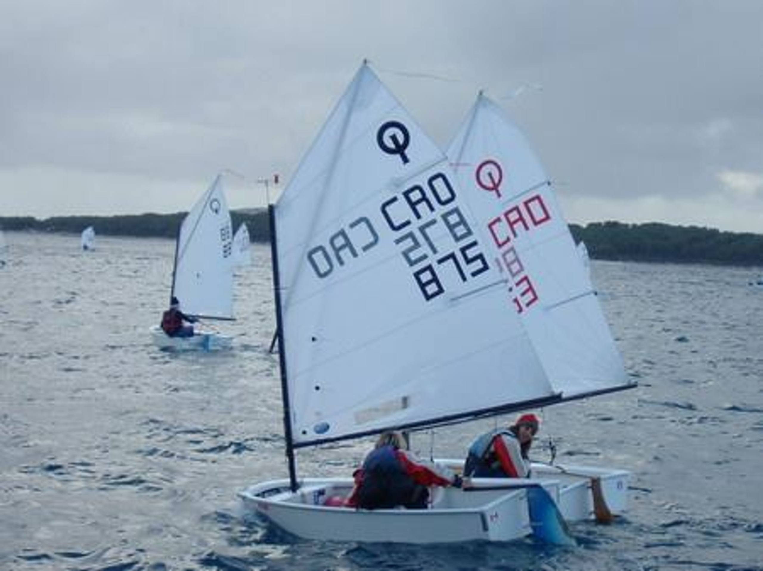 27. Međunarodna novogodišnja regata, Hvar, prosinac 2003. — fotografija 92 od 100