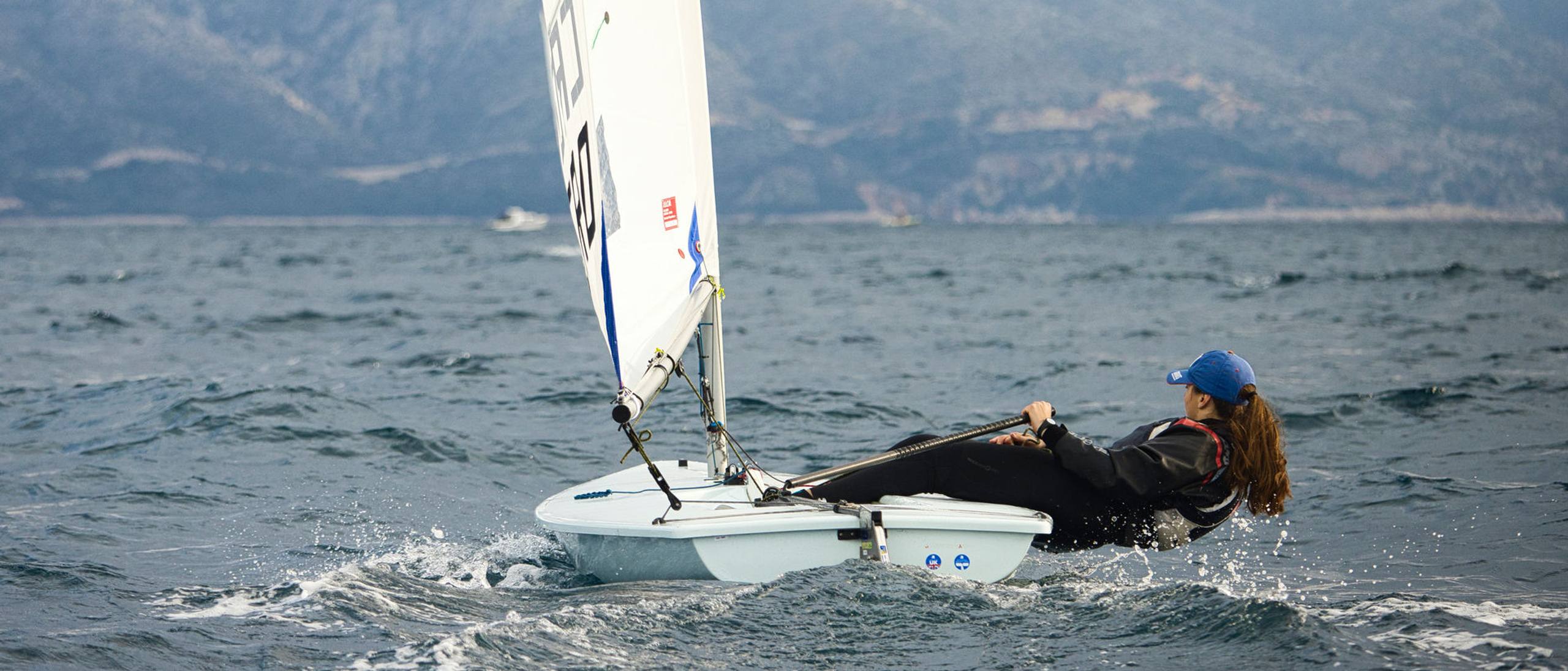 45. Međunarodna novogodišnja regata, Hvar, prosinac 2022. — fotografija 30 od 100