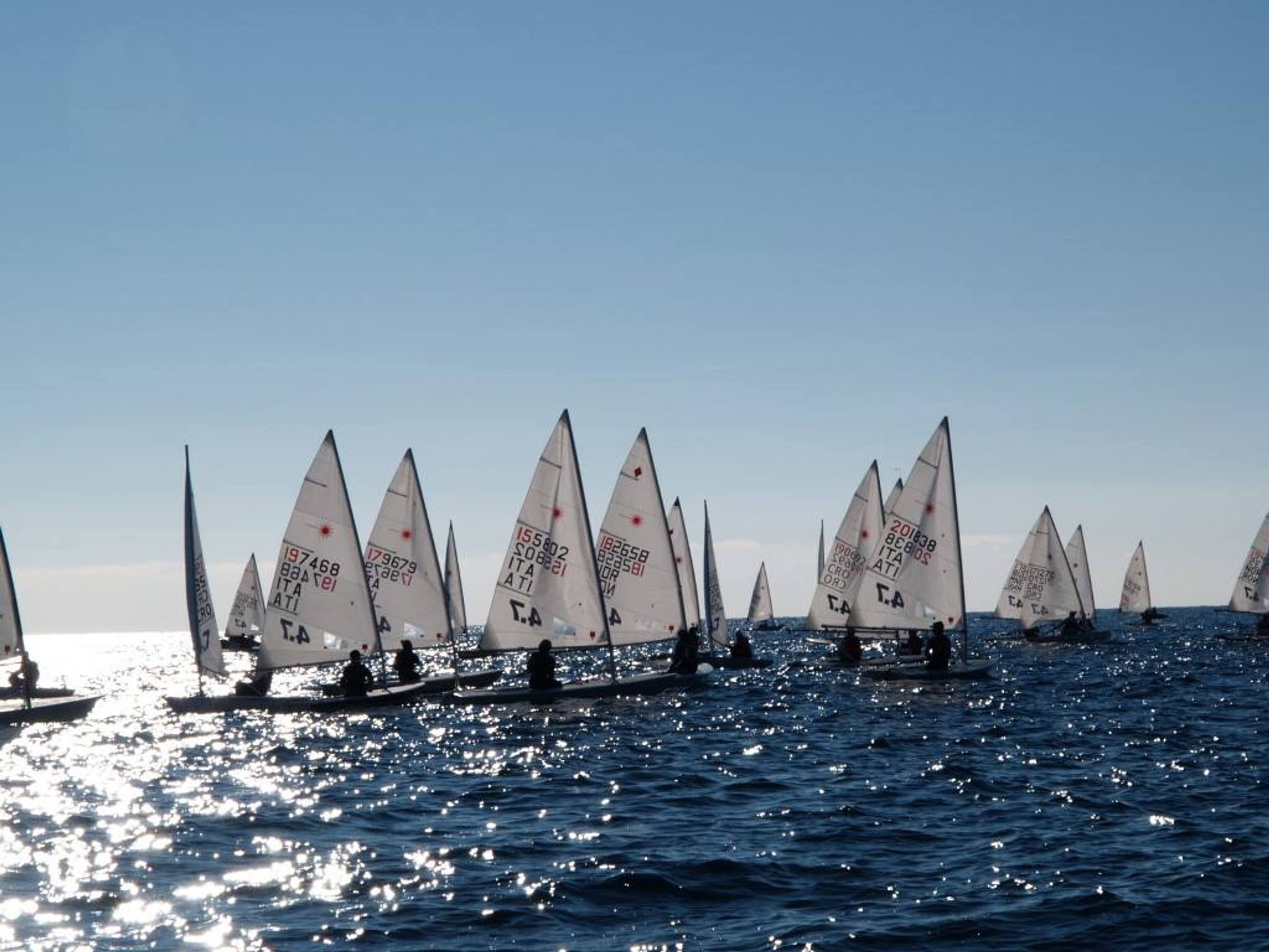 36. Međunarodna novogodišnja regata — Laser, Hvar, prosinac 2012. — fotografija 53 od 77
