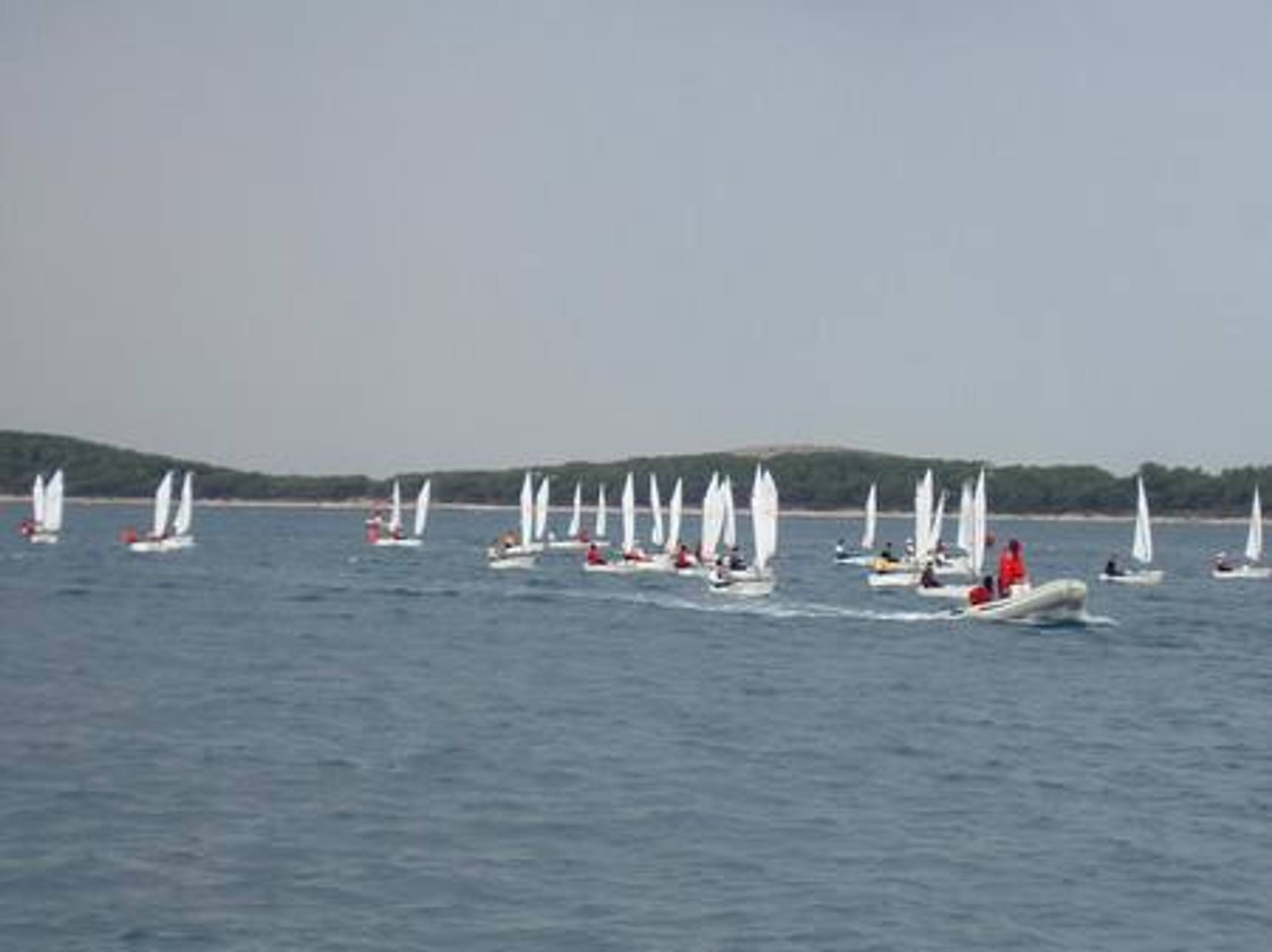 27. Međunarodna novogodišnja regata, Hvar, prosinac 2003. — fotografija 79 od 100