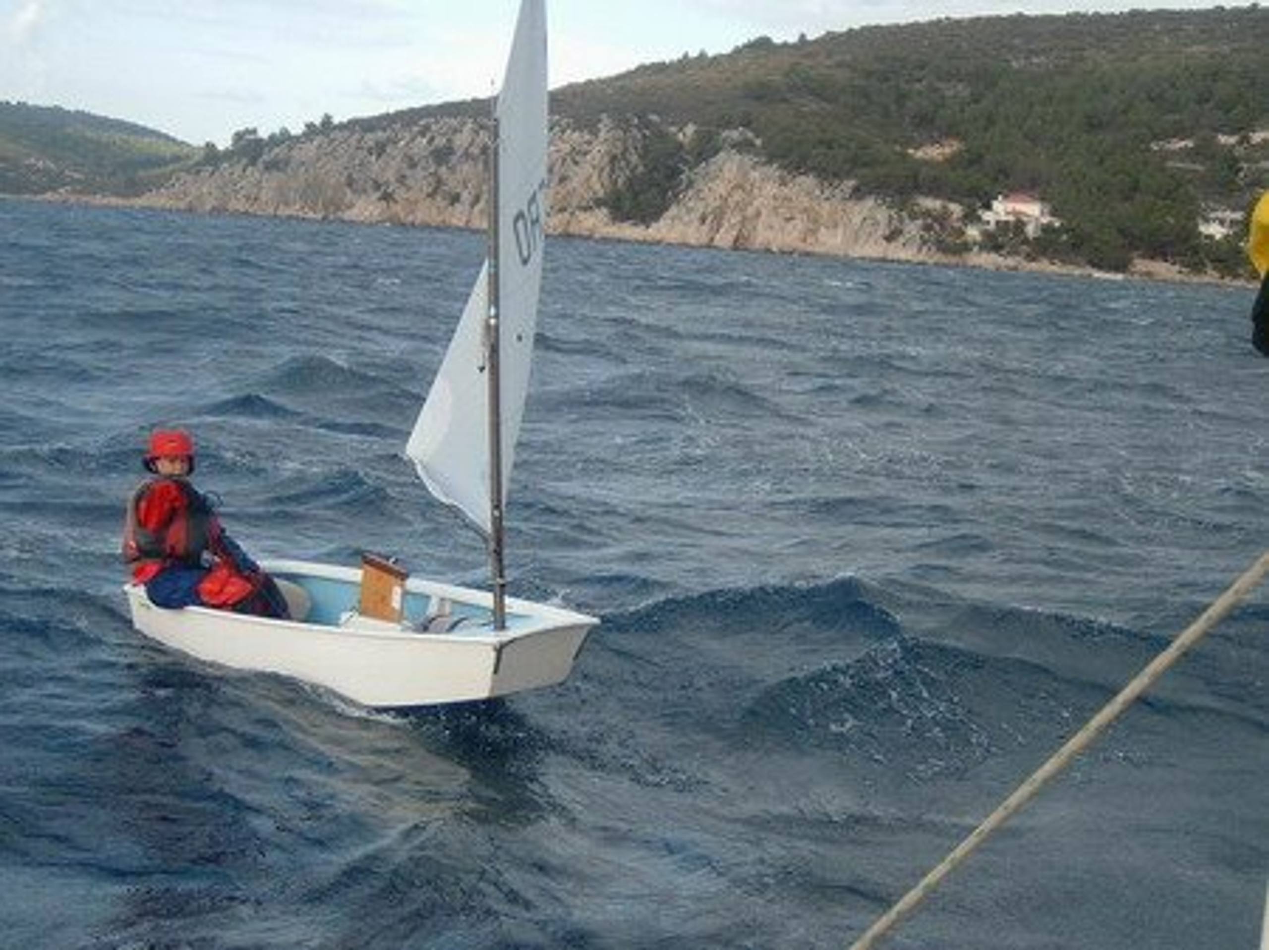 27. Međunarodna novogodišnja regata, Hvar, prosinac 2003. — fotografija 44 od 100