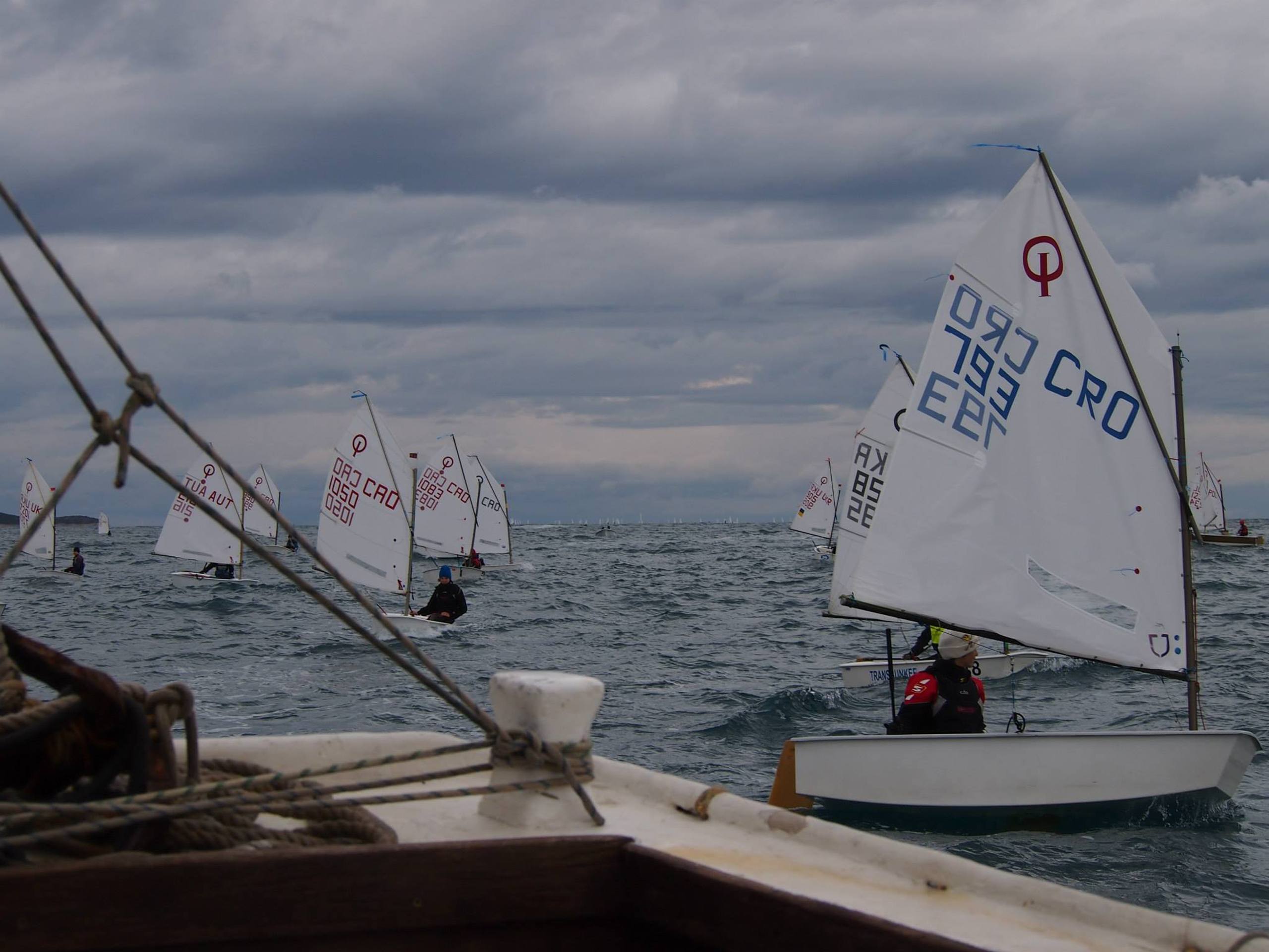 38. Međunarodna novogodišnja regata — Optimist, Hvar, prosinac 2014. — fotografija 12 od 57 (foto: Viktorija Nižetić)