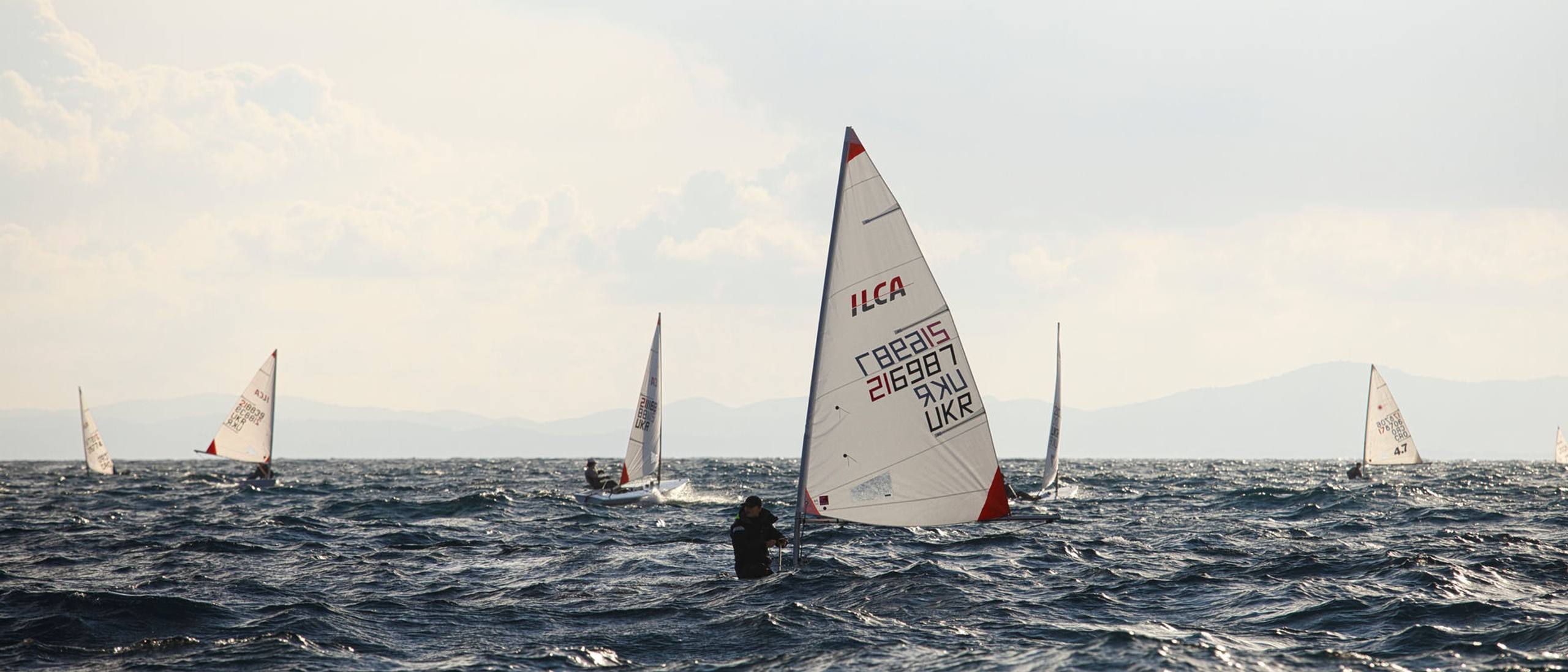 45. Međunarodna novogodišnja regata, Hvar, prosinac 2022. — fotografija 43 od 100