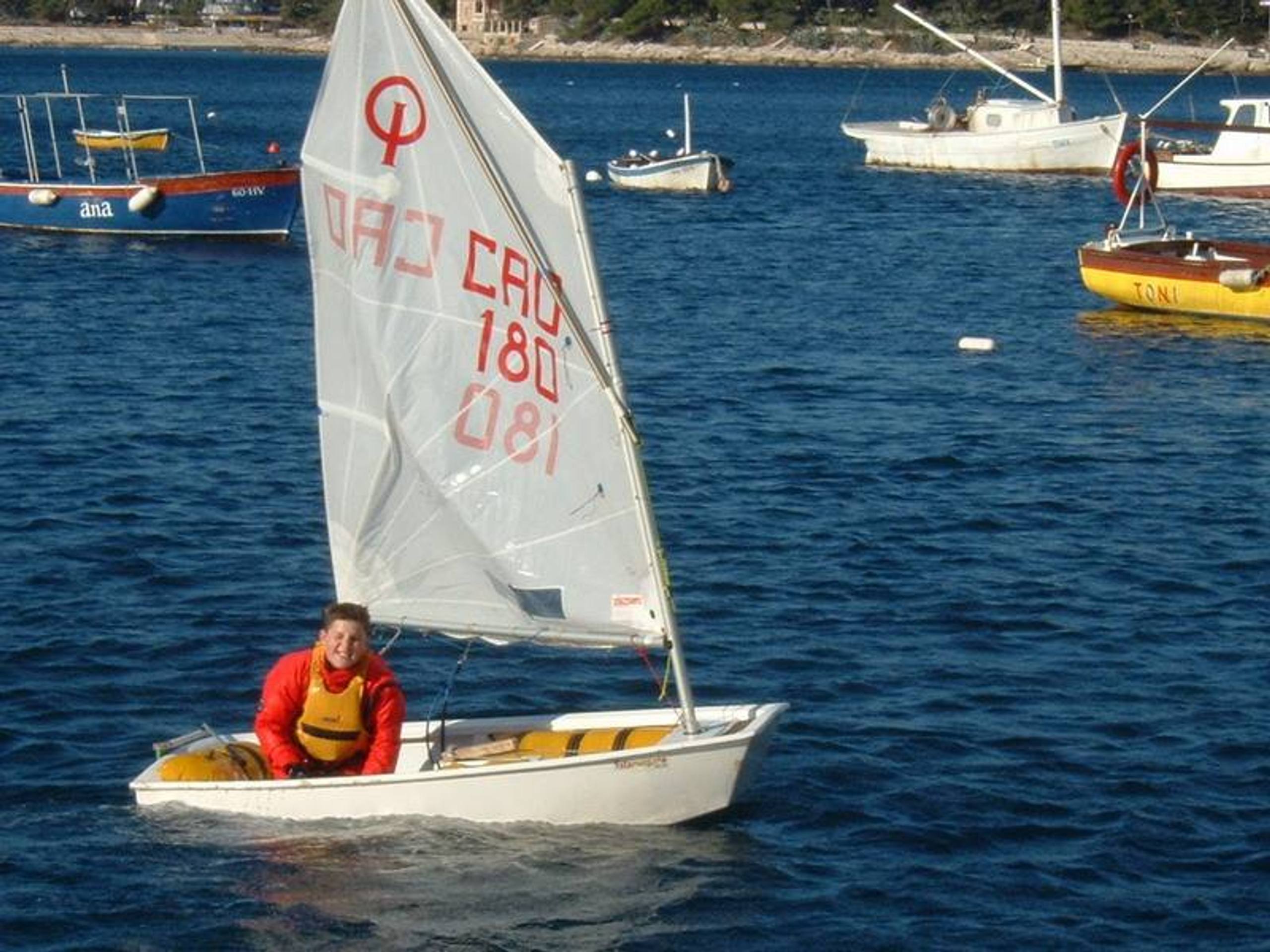 28. Međunarodna novogodišnja regata, Hvar, prosinac 2004. — fotografija 72 od 105