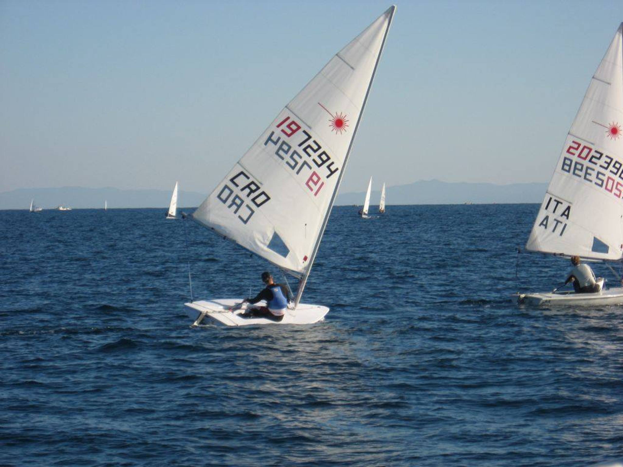 36. Međunarodna novogodišnja regata — Laser, Hvar, prosinac 2012. — fotografija 12 od 77