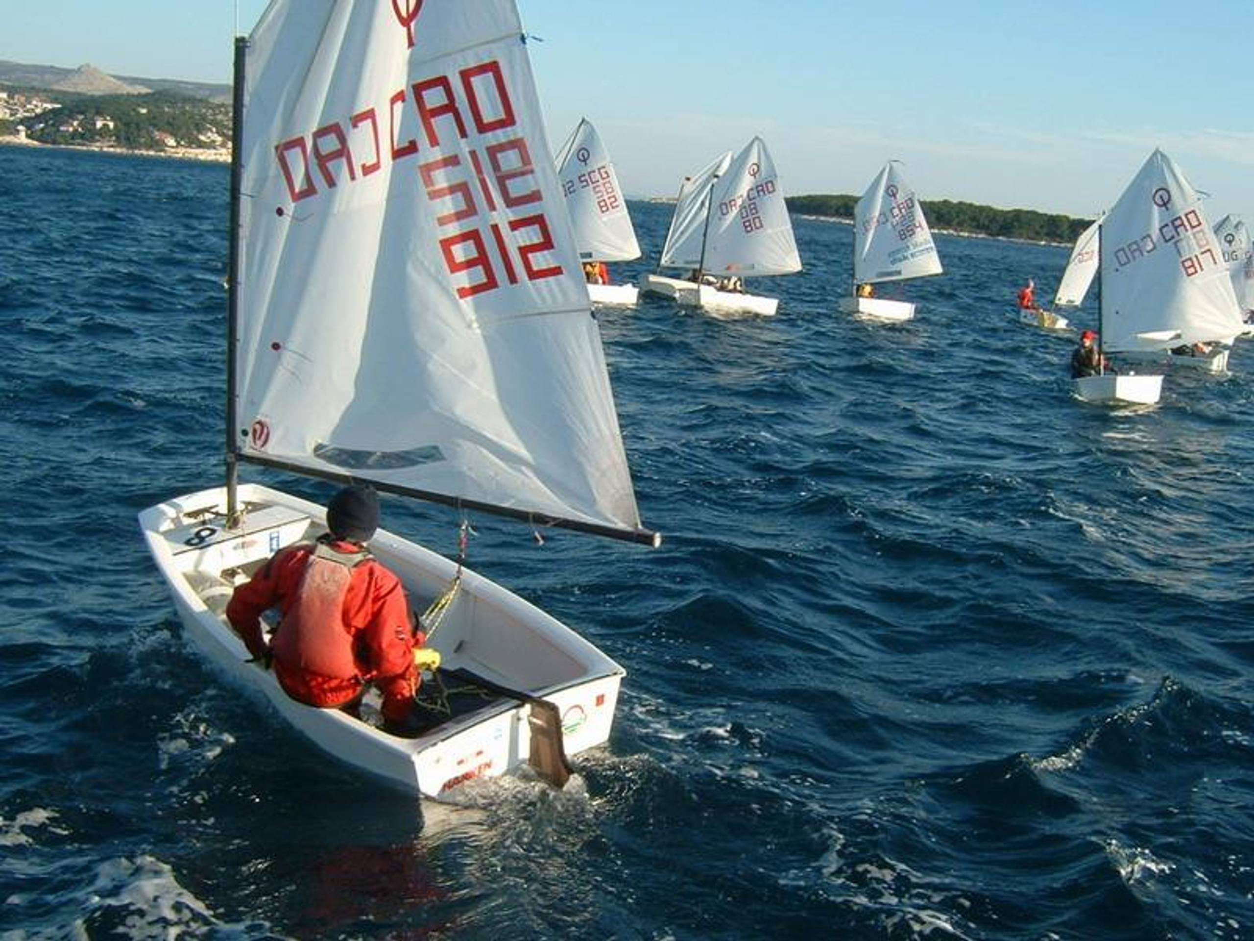 28. Međunarodna novogodišnja regata, Hvar, prosinac 2004. — fotografija 85 od 105