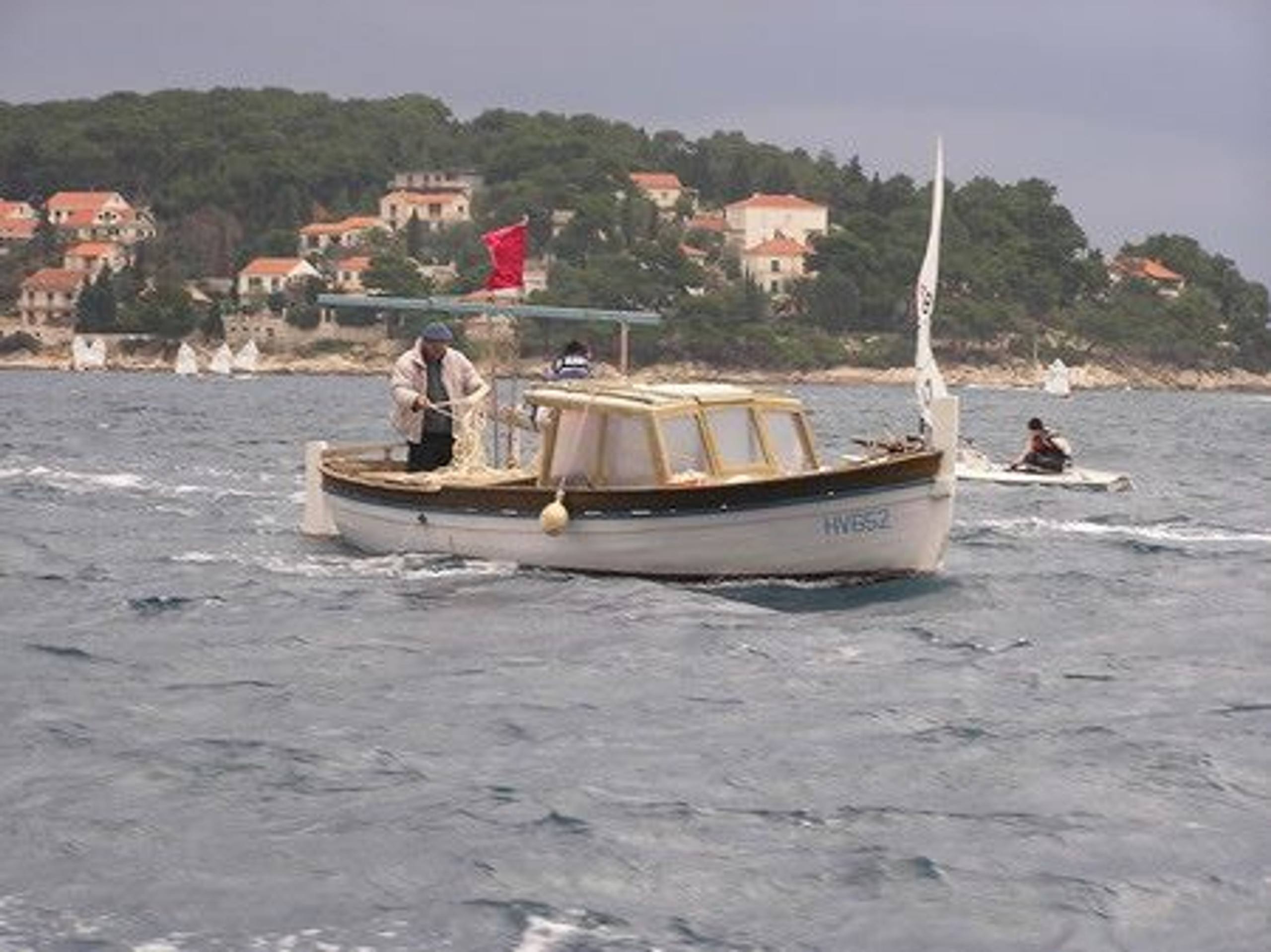 27. Međunarodna novogodišnja regata, Hvar, prosinac 2003. — fotografija 7 od 100