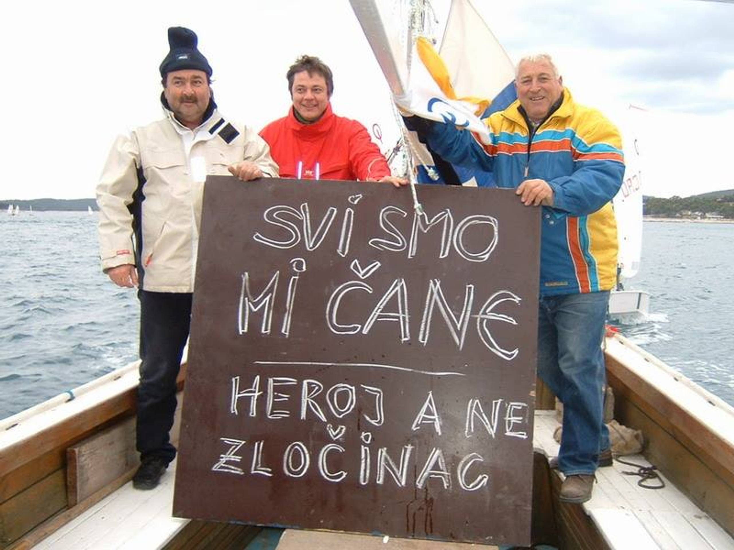 29. Međunarodna novogodišnja regata, Hvar, prosinac 2005. — fotografija 14 od 100